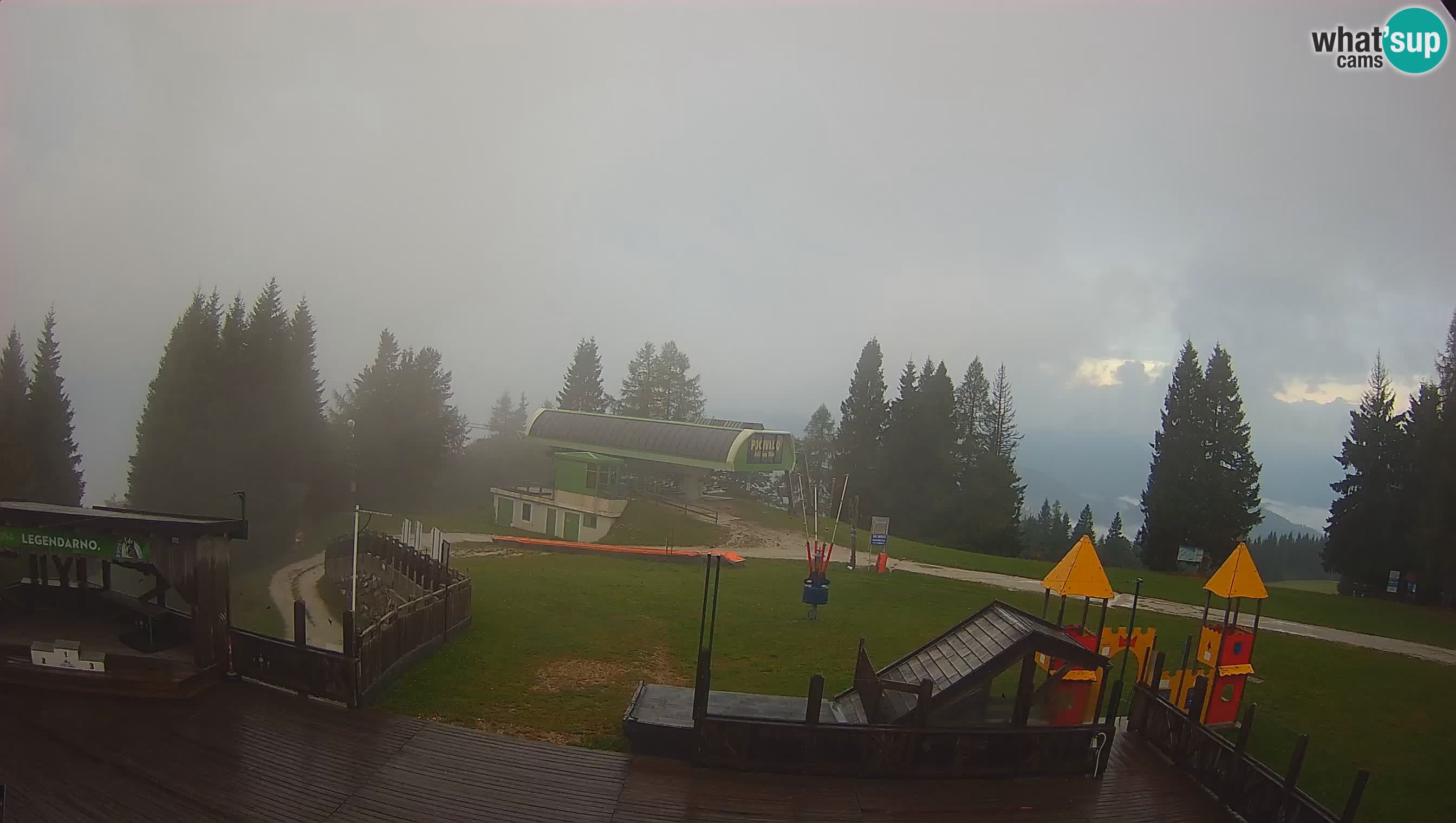 Alpska Perla Ski hotel Cerkno Počivalo webcam – Slovenia
