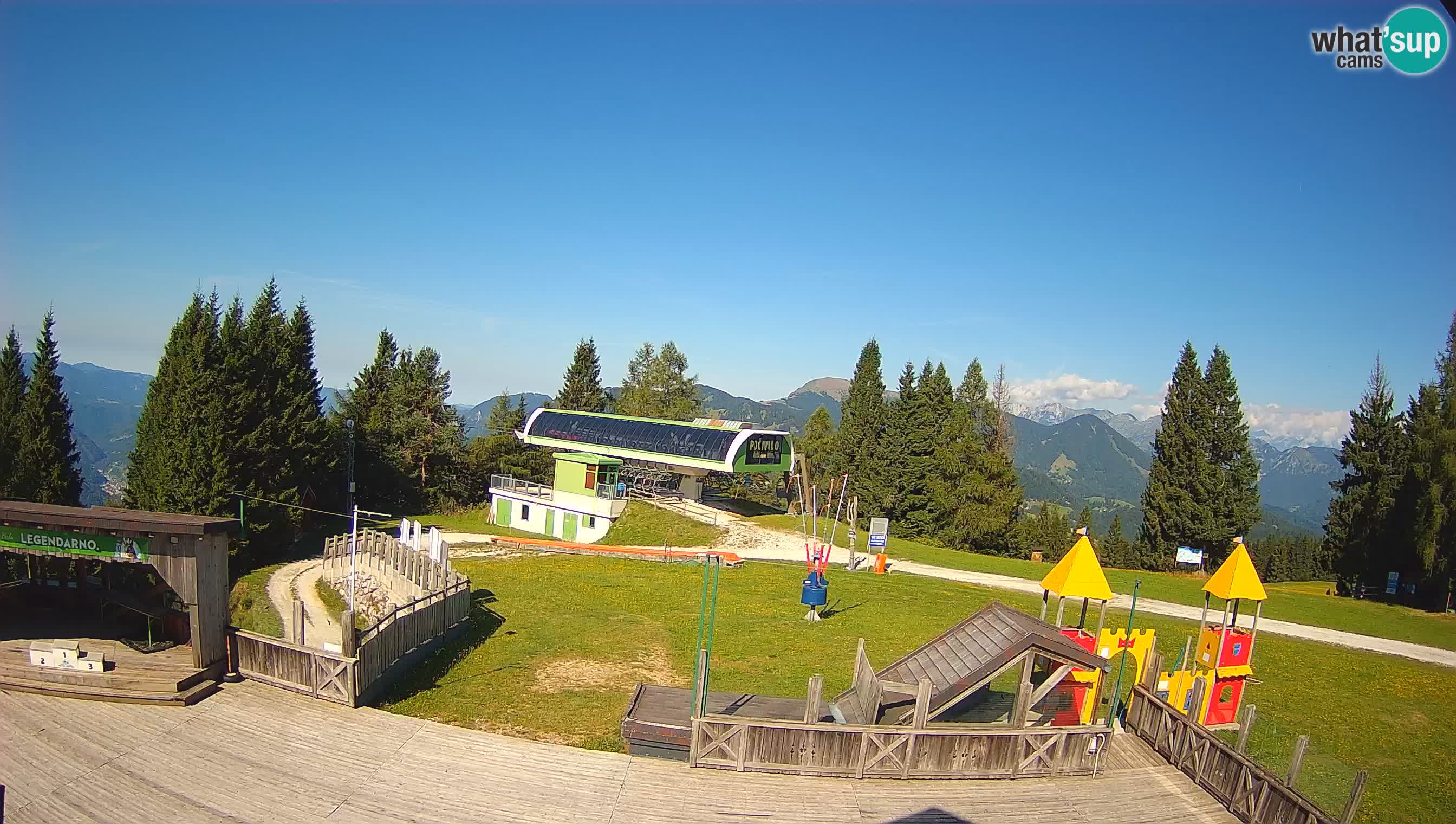 Alpska Perla Ski center Cerkno Počivalo webcam – Slovenia