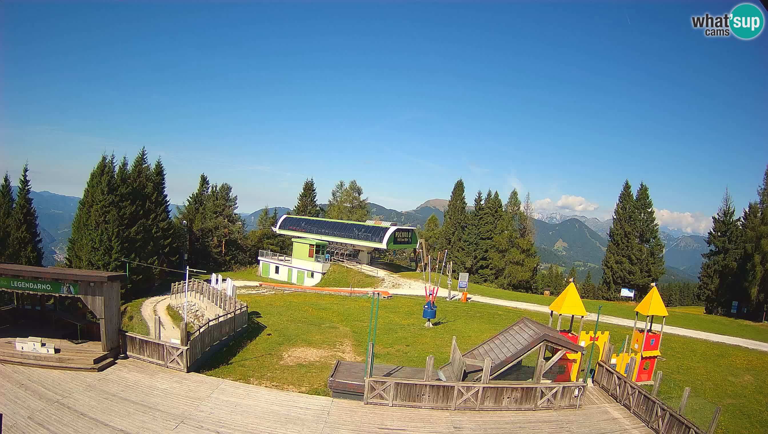 Alpska Perla Ski center Cerkno Počivalo webcam – Slovenia