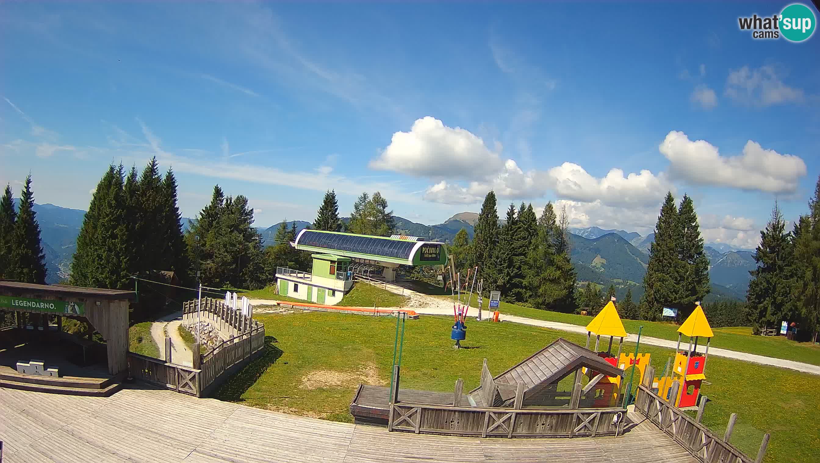 Alpska Perla Ski center Cerkno Počivalo webcam – Slovenia