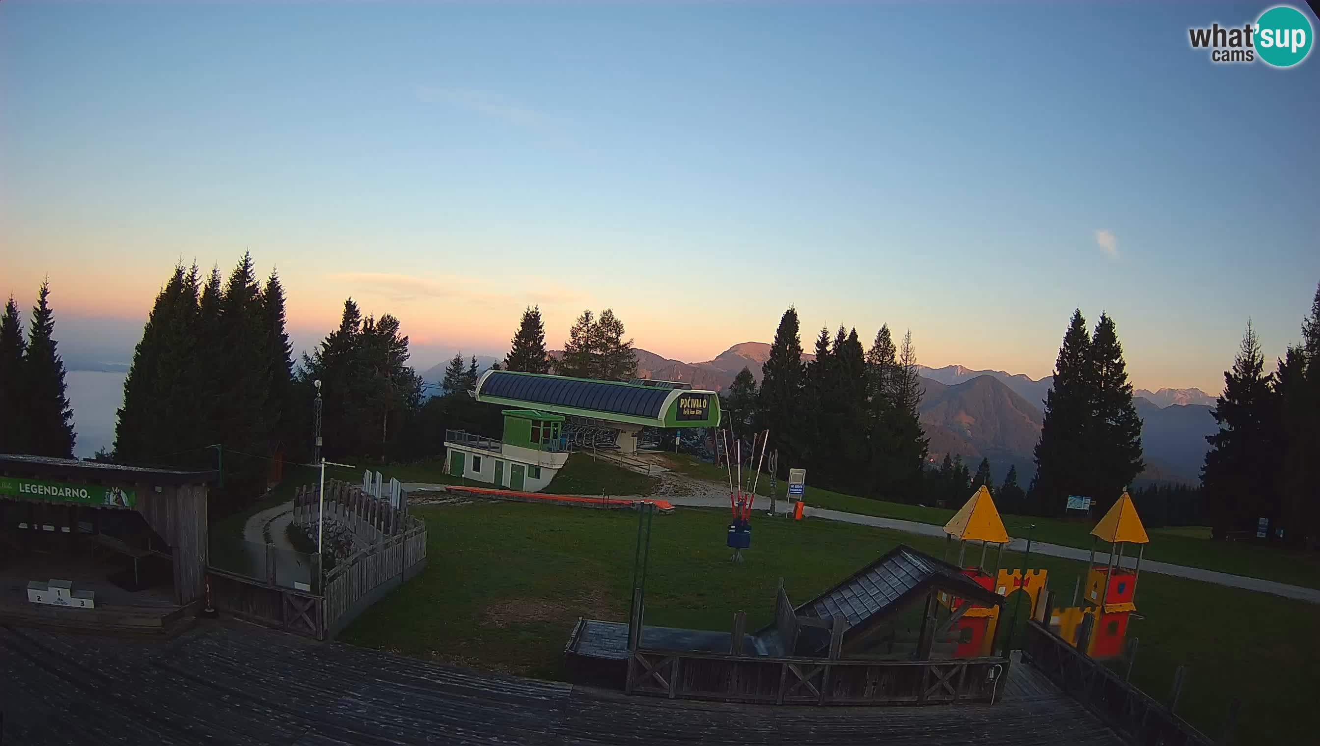 Alpska Perla Ski center Cerkno Počivalo webcam – Slovenia