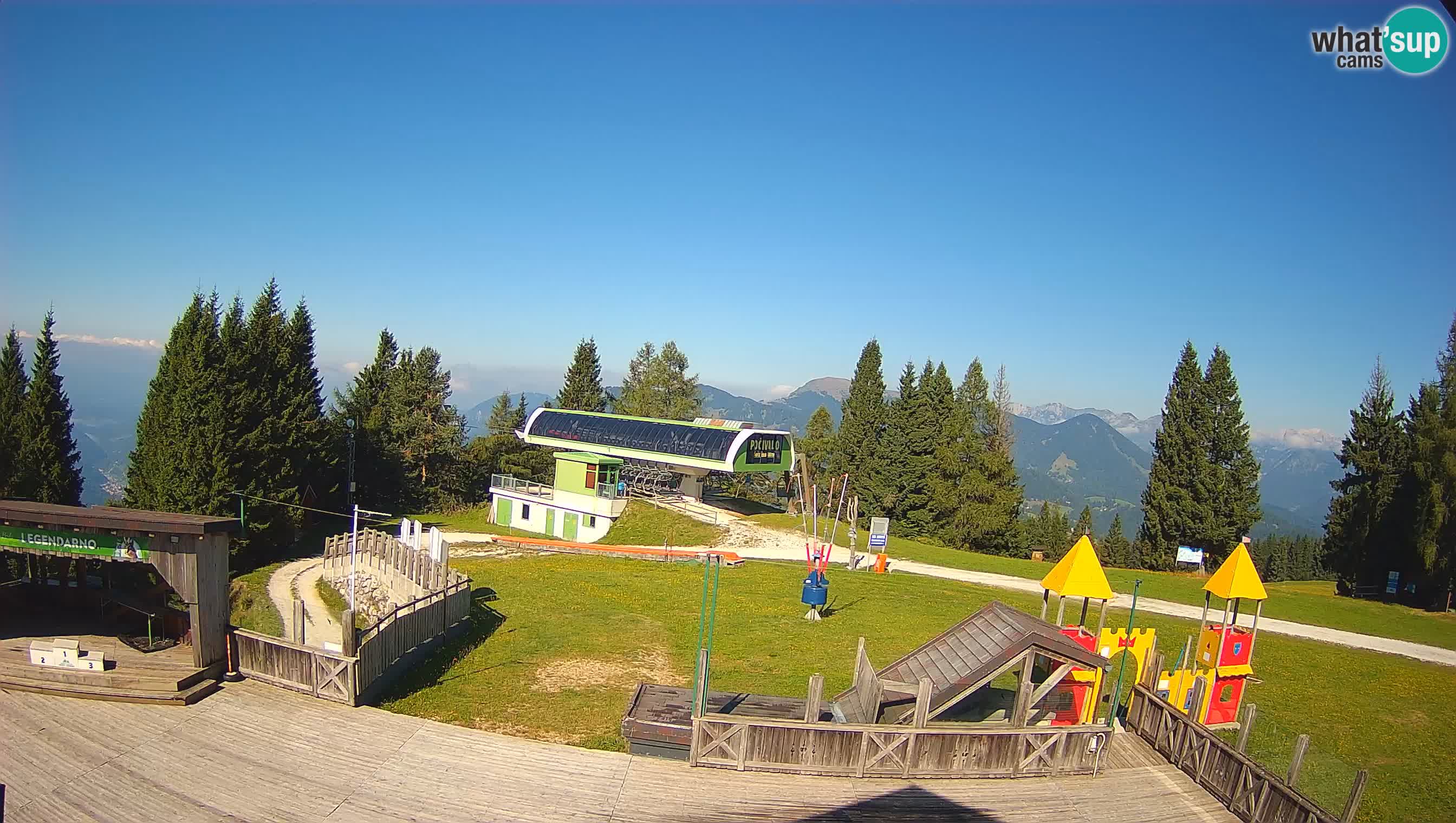 Webcam de la station de ski des Alpes slovènes à Cerkno Počivalo
