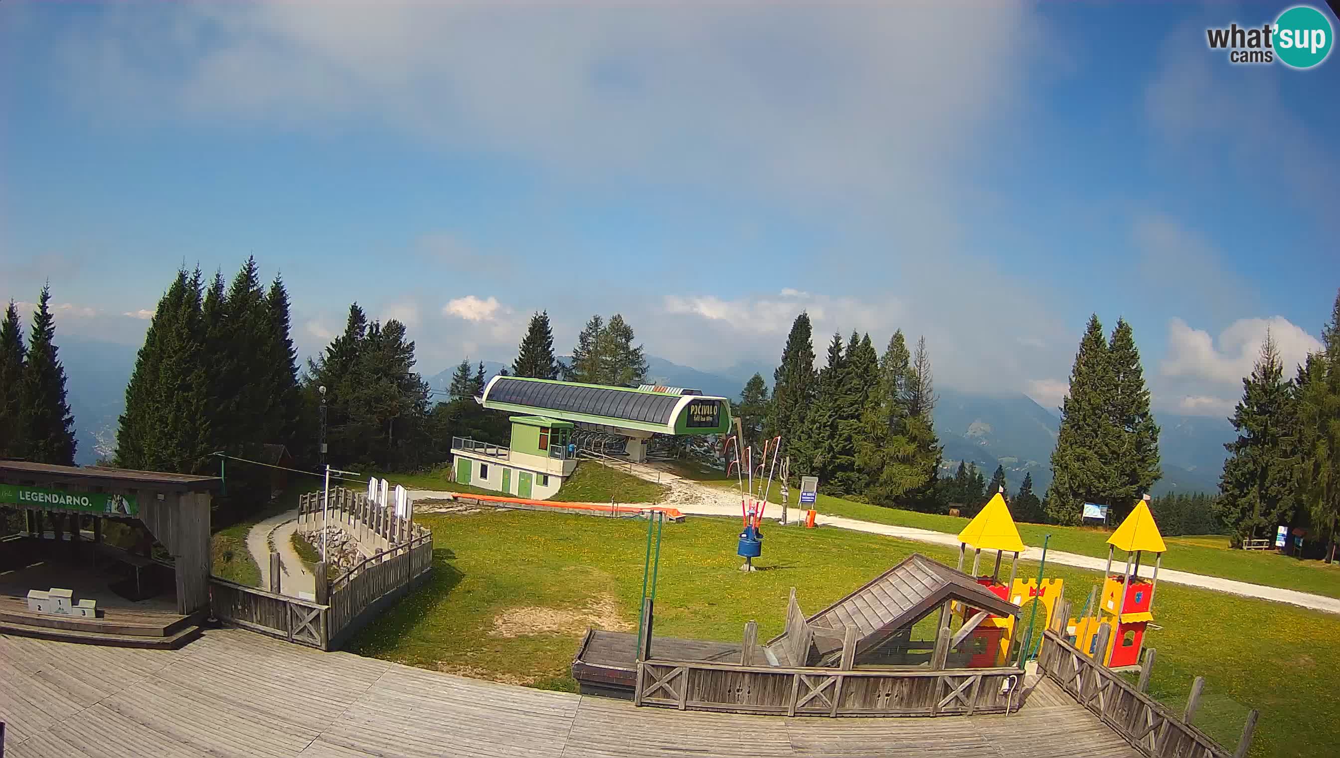 Alpska Perla Ski center Cerkno Počivalo webcam – Slovenia