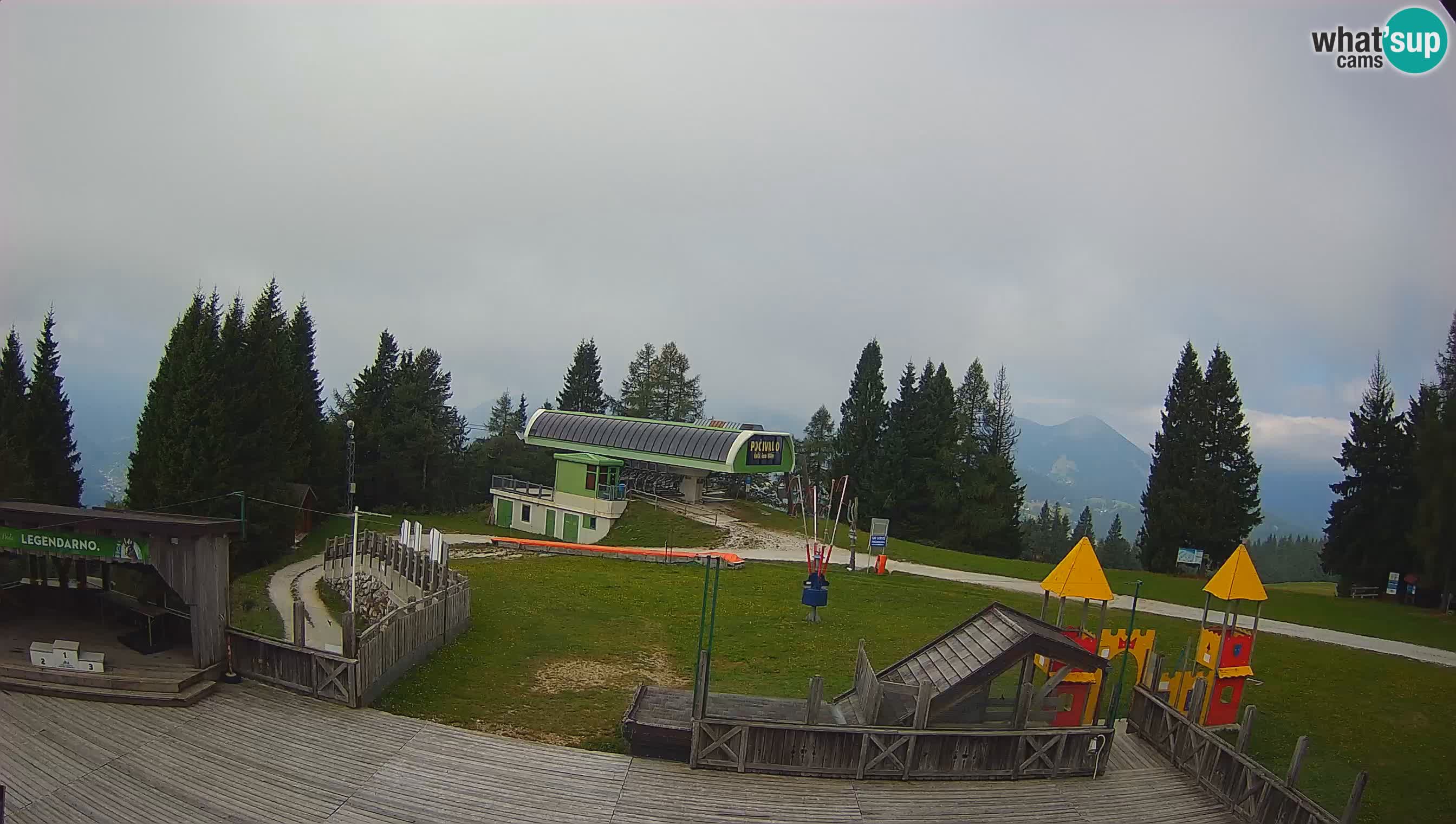 Webcam de la station de ski des Alpes slovènes à Cerkno Počivalo