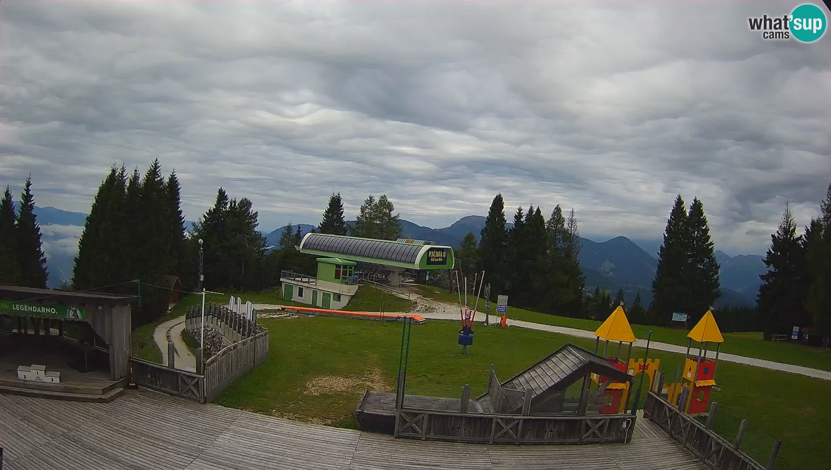 Alpska Perla Ski center Cerkno Počivalo webcam – Slovenia