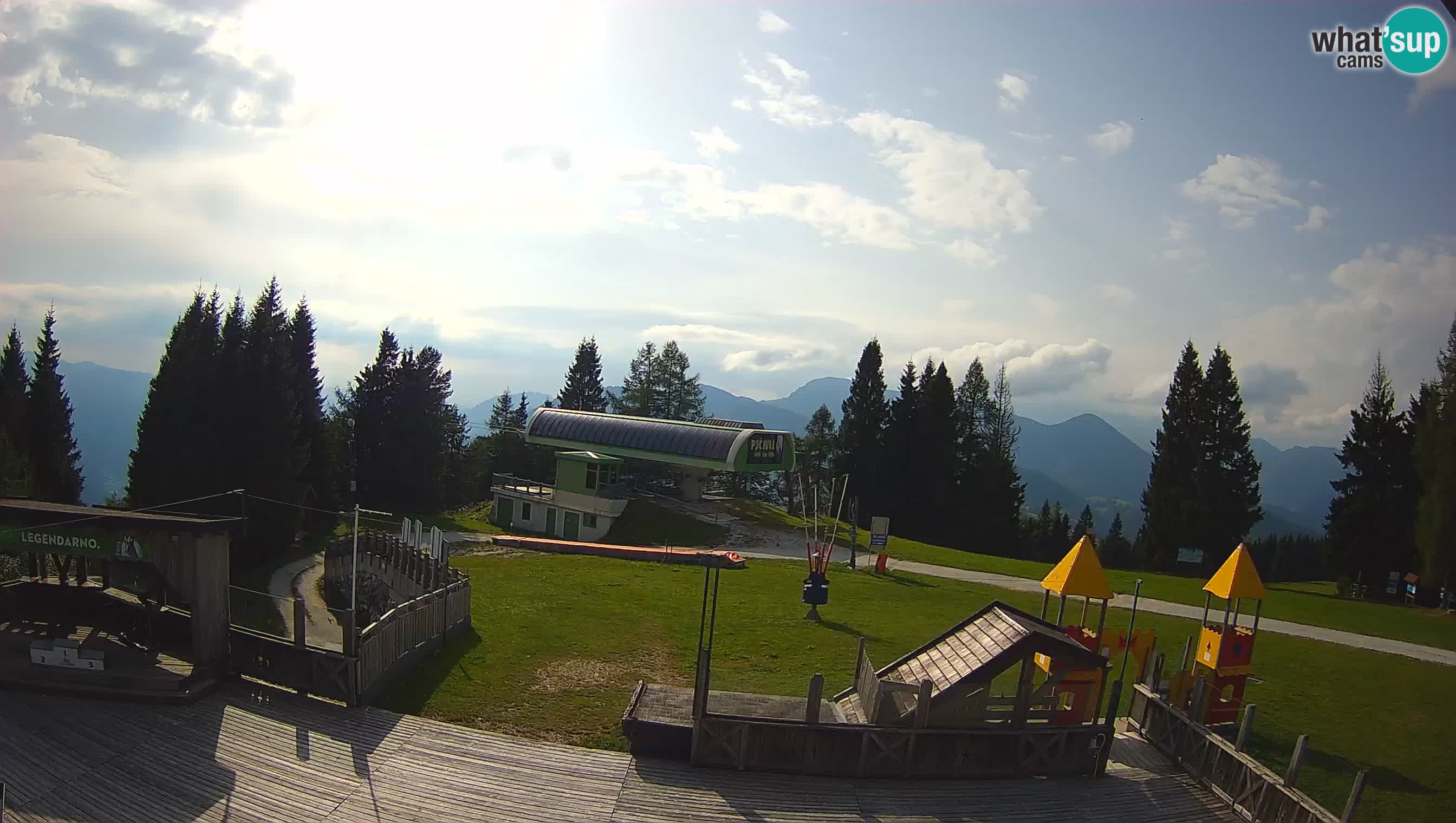 Webcam de la station de ski des Alpes slovènes à Cerkno Počivalo