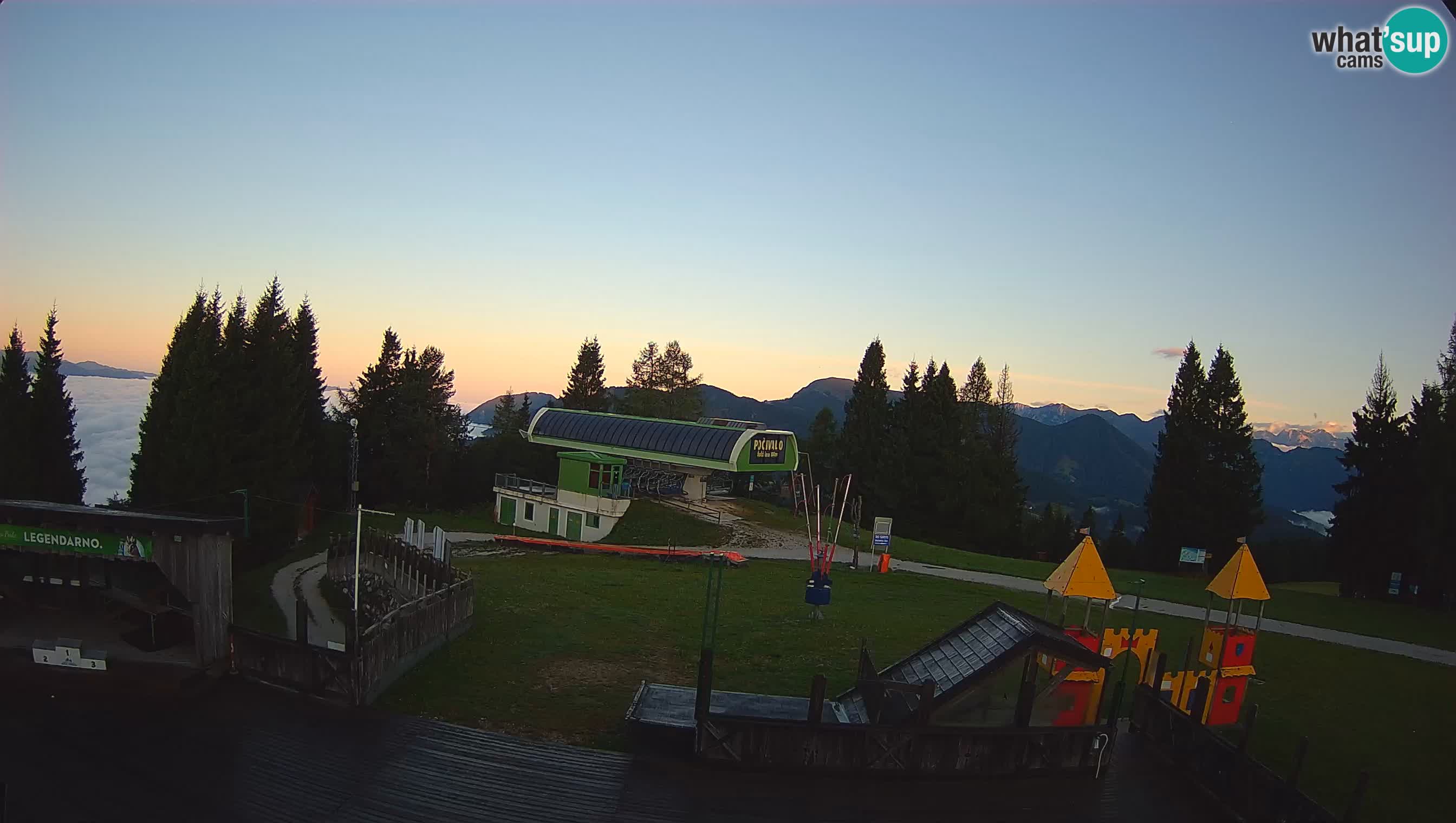 Alpska Perla Ski center Cerkno Počivalo webcam – Slovenia