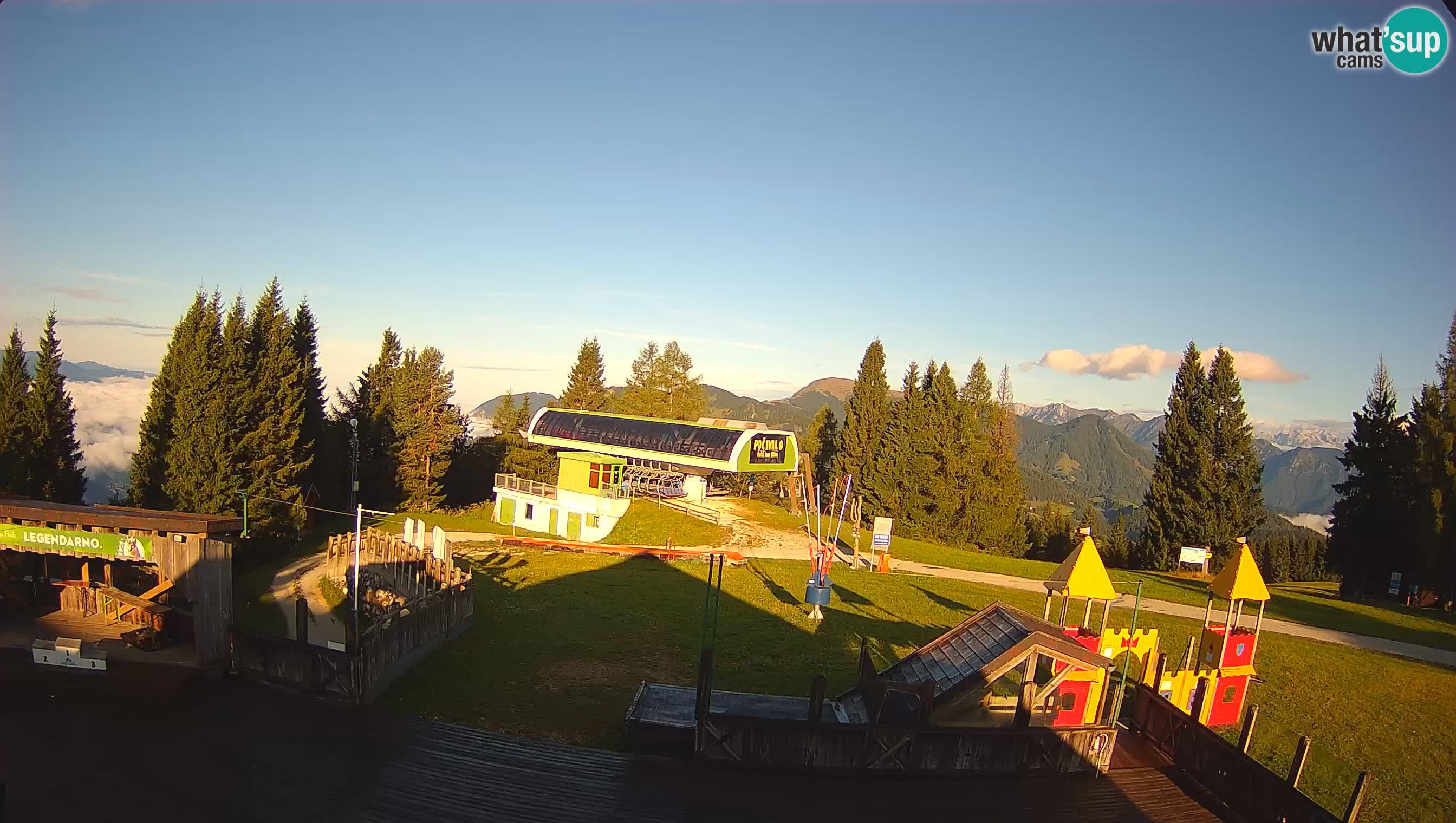 Webcam de la station de ski des Alpes slovènes à Cerkno Počivalo