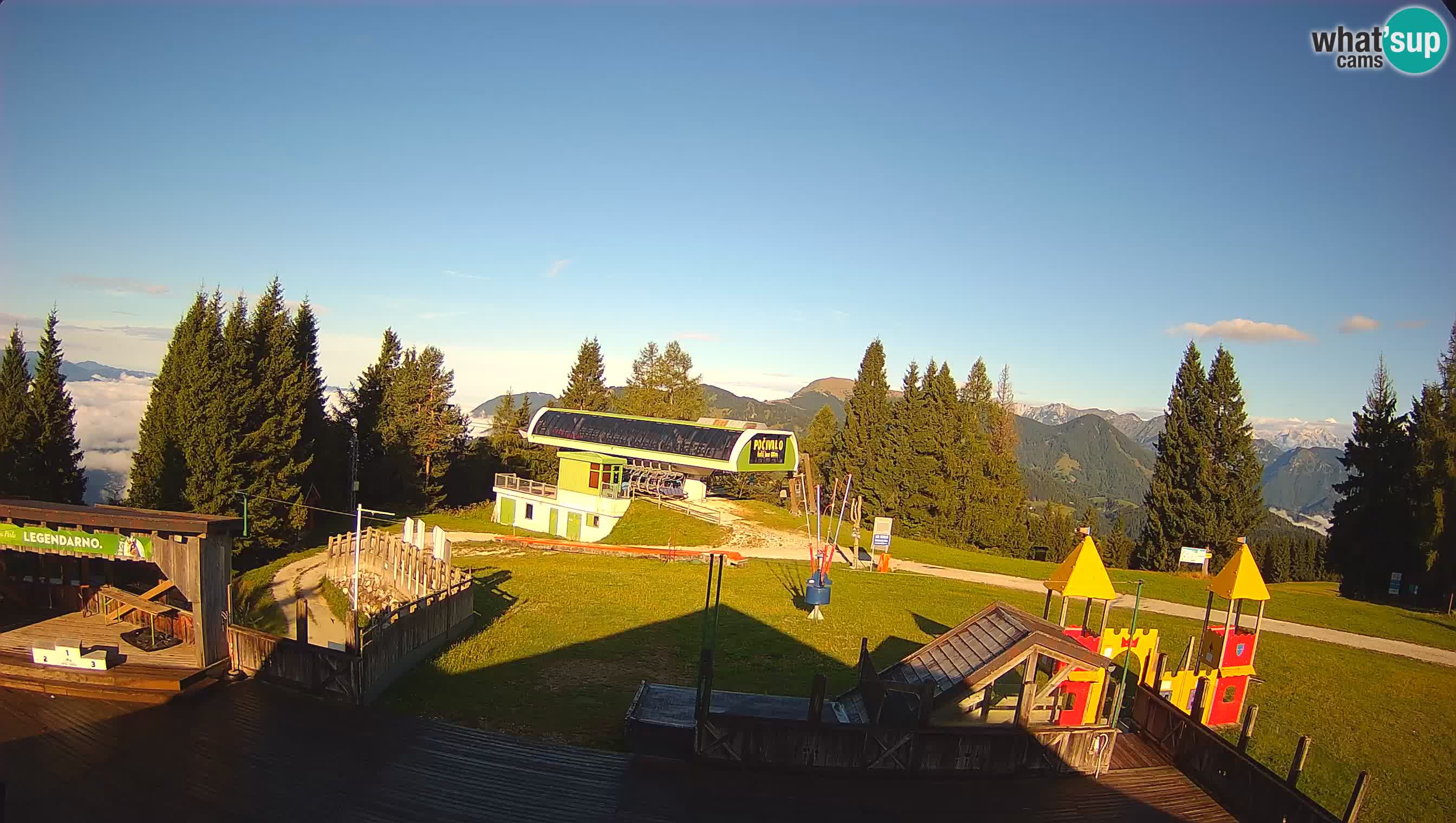 Alpska Perla Ski center Cerkno Počivalo webcam – Slovenia
