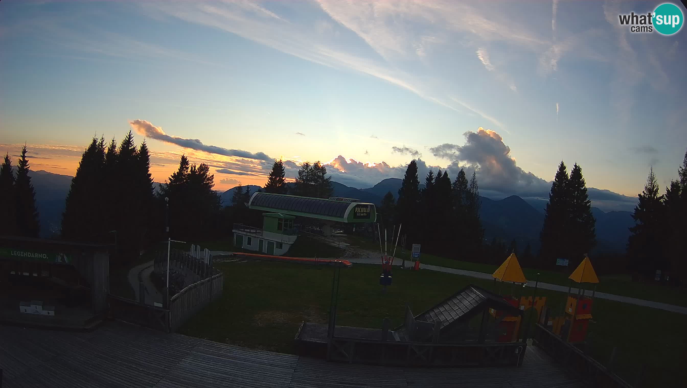 Alpska Perla Ski hotel Cerkno Počivalo webcam – Slovenia