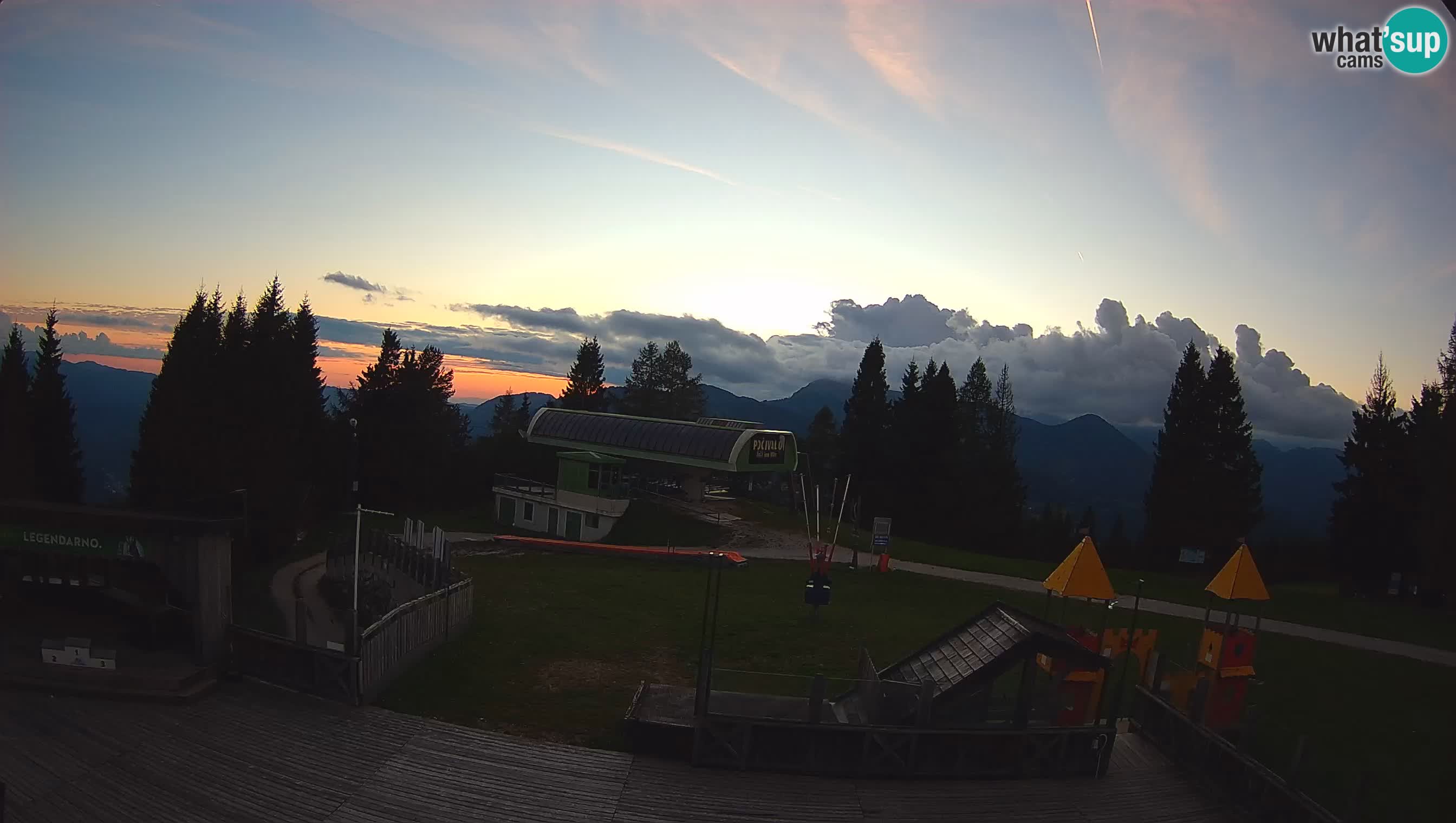 Alpska Perla Ski center Cerkno Počivalo webcam – Slovenia