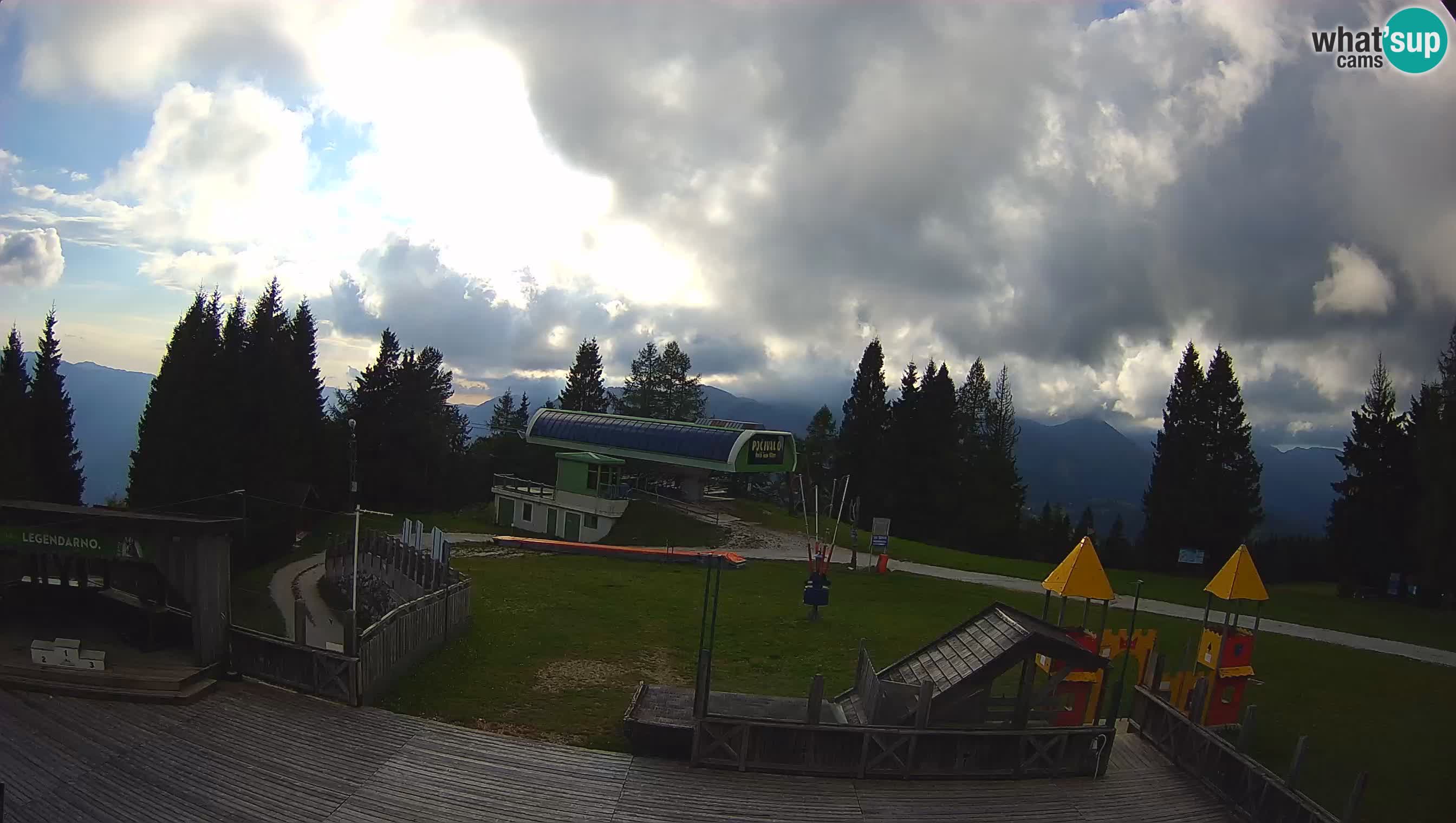 Alpska Perla kamera Cerkno Počivalo