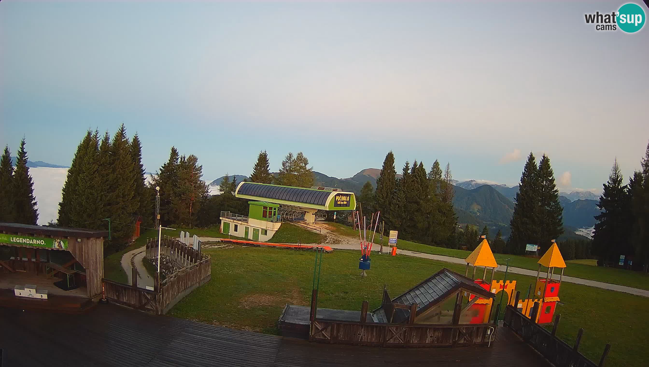 Alpska Perla Ski center Cerkno Počivalo webcam – Slovenia