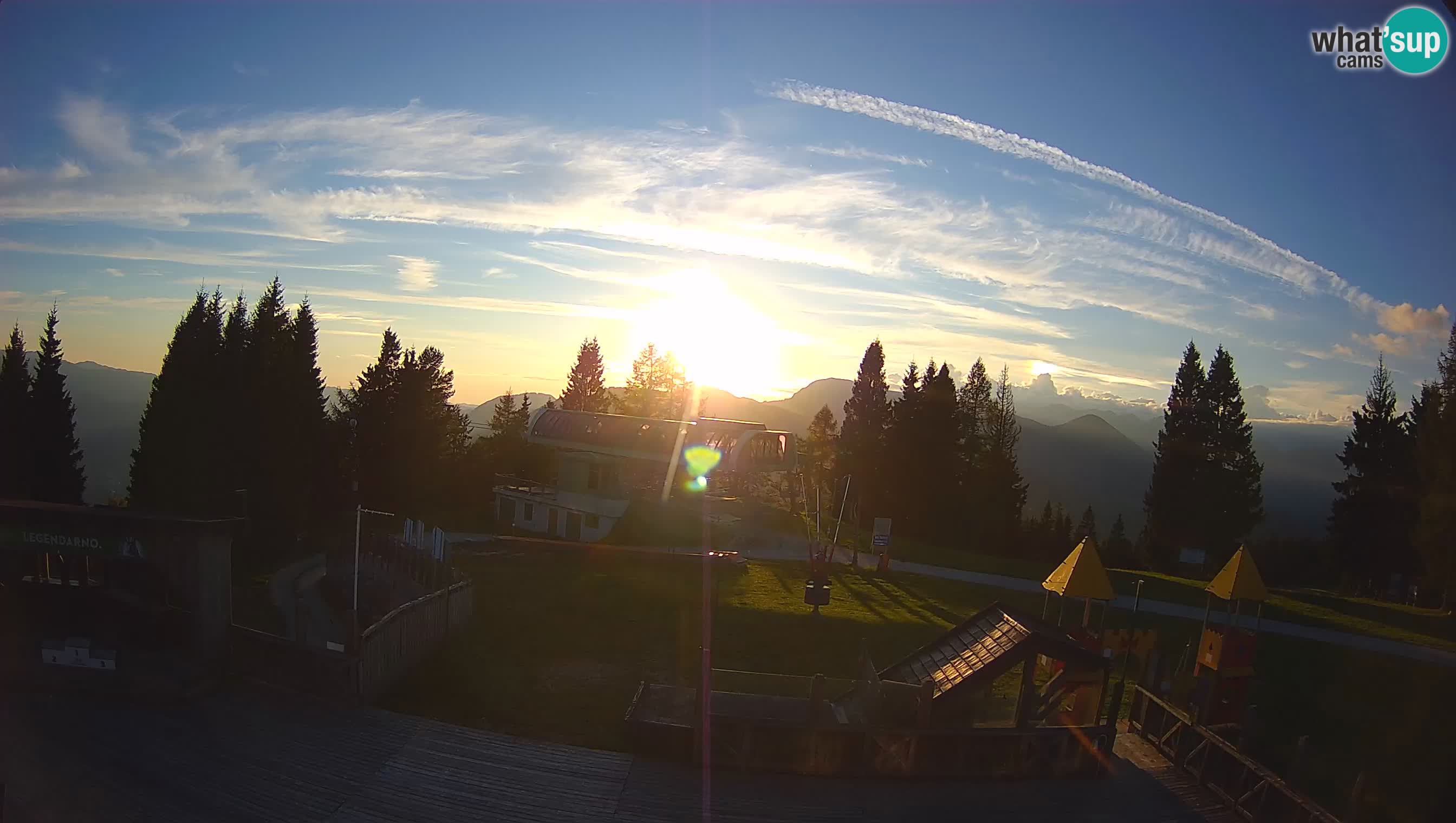 Alpska Perla Ski center Cerkno Počivalo webcam – Slovenia