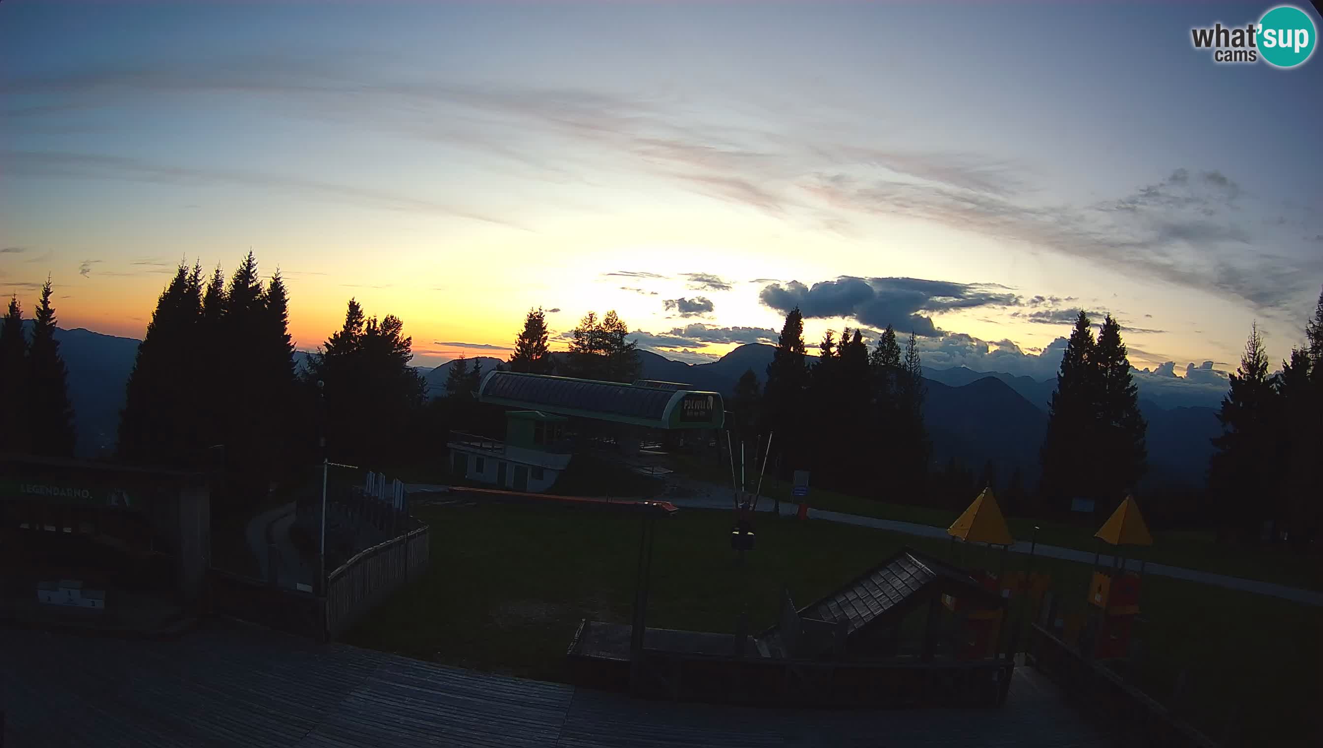 Alpska Perla Ski hotel Cerkno Počivalo webcam – Slovenia