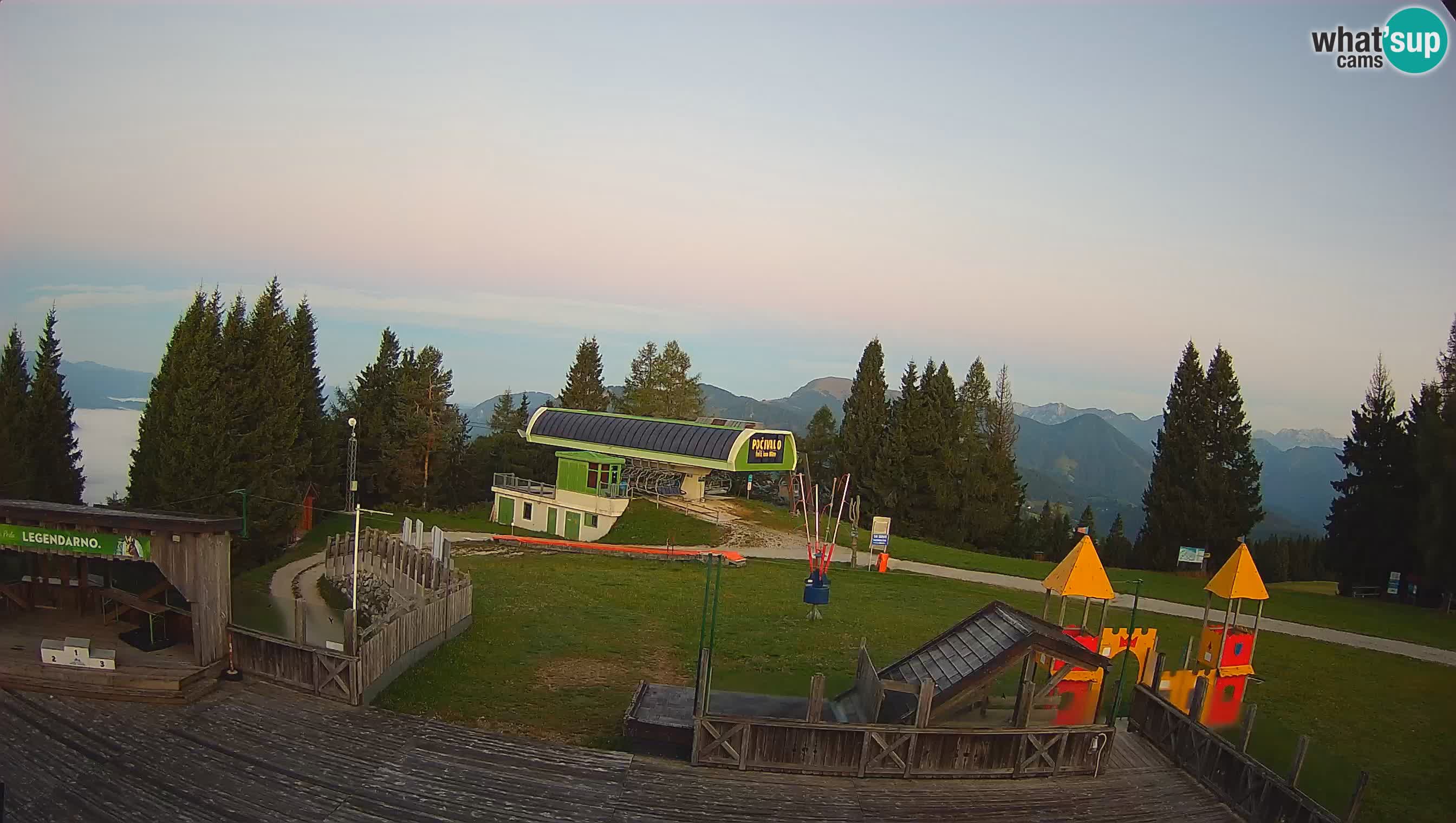 Alpska Perla kamera Cerkno Počivalo