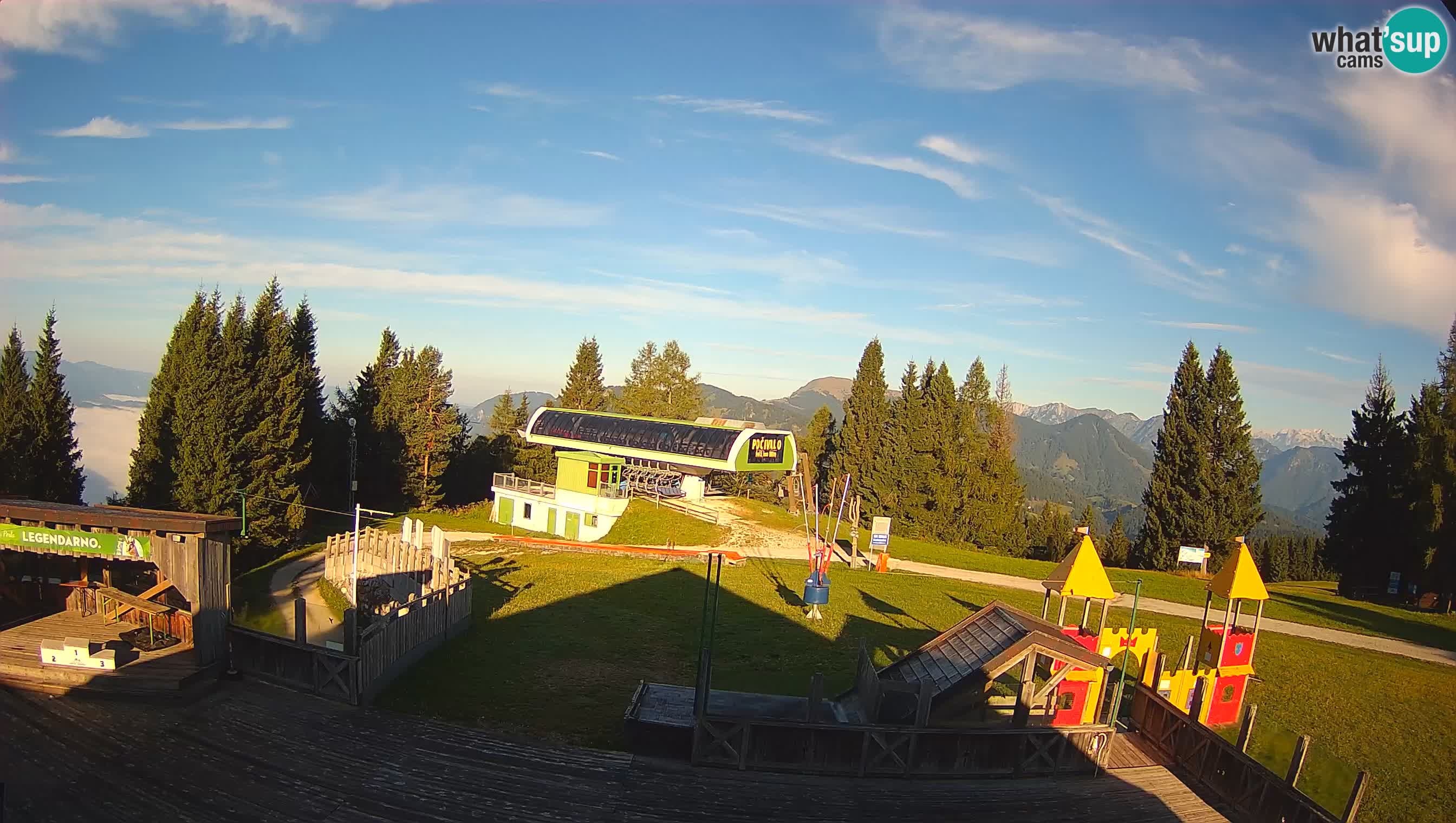 Alpska Perla Ski hotel Cerkno Počivalo webcam – Slovenia