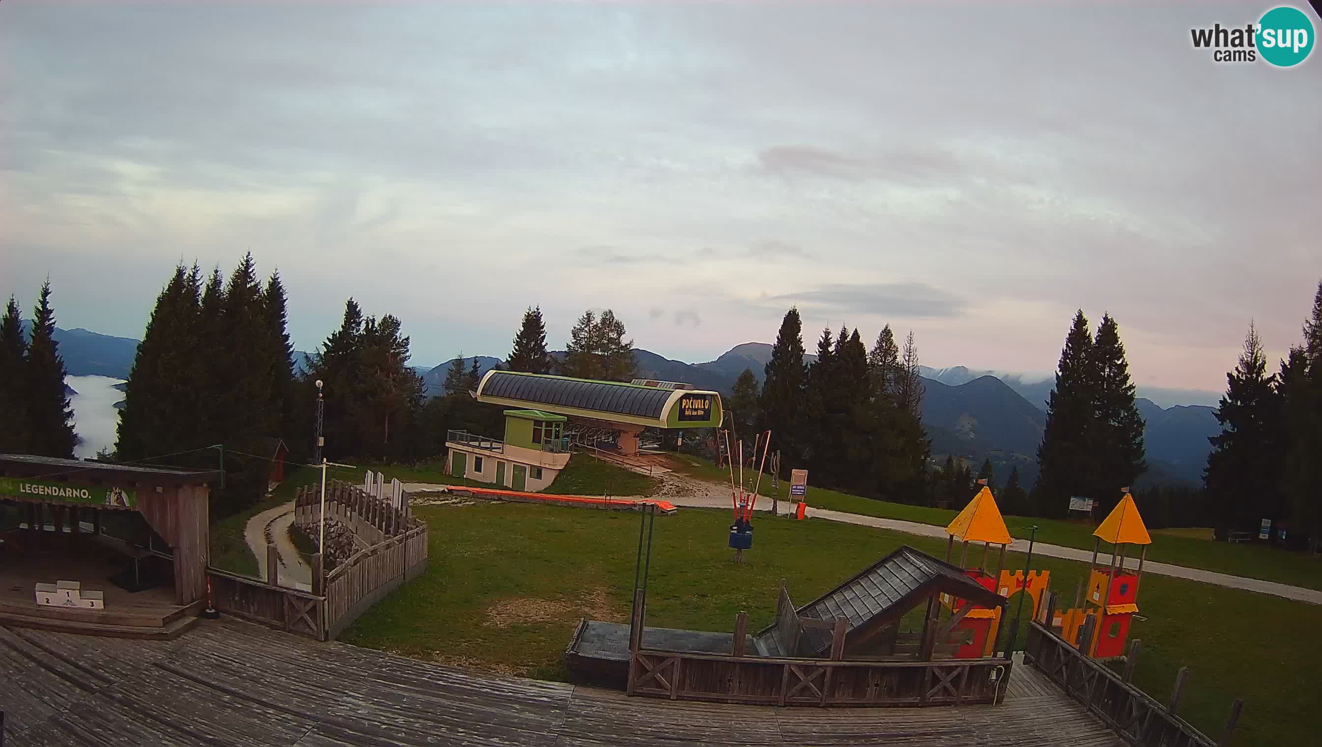 Alpska Perla kamera Cerkno Počivalo