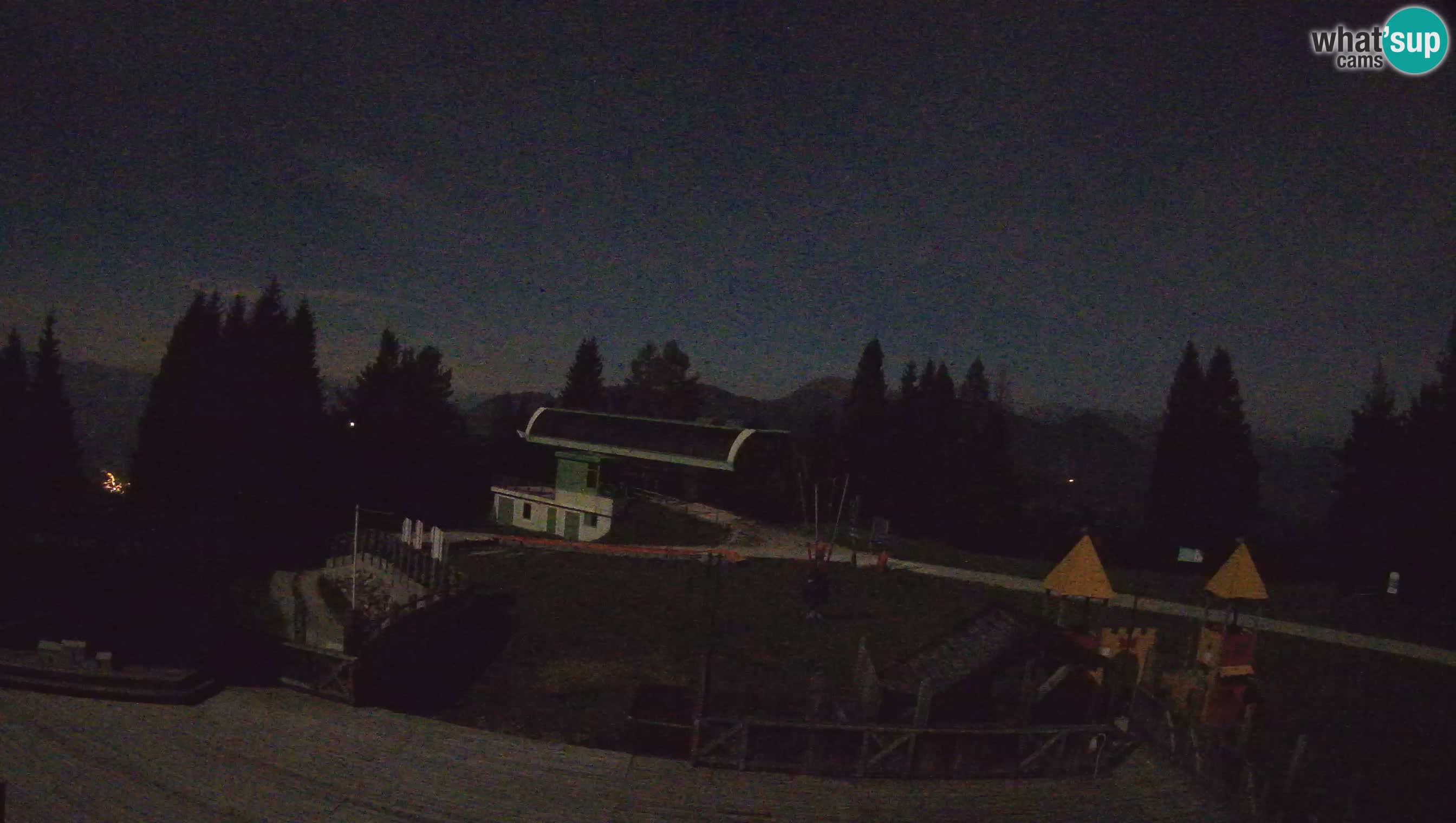 Alpska Perla Ski center Cerkno Počivalo webcam – Slovenia