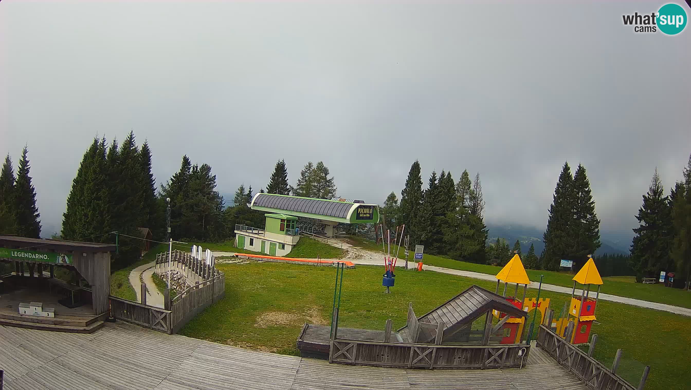 Alpska Perla Ski center Cerkno Počivalo webcam – Slovenia