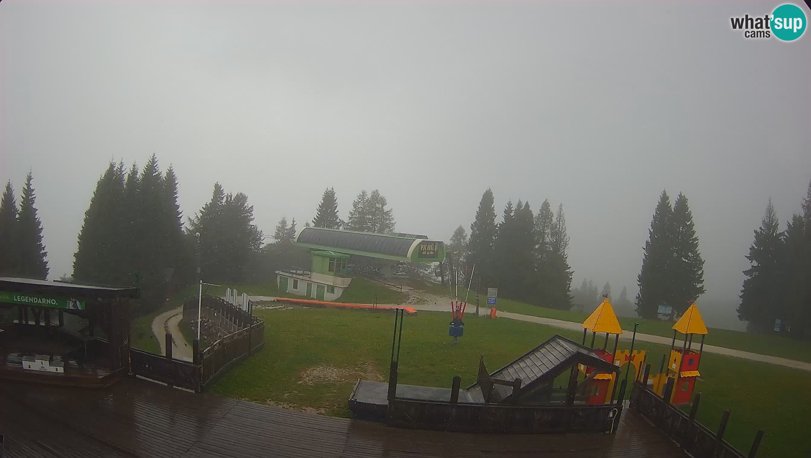 Webcam de la station de ski des Alpes slovènes à Cerkno Počivalo