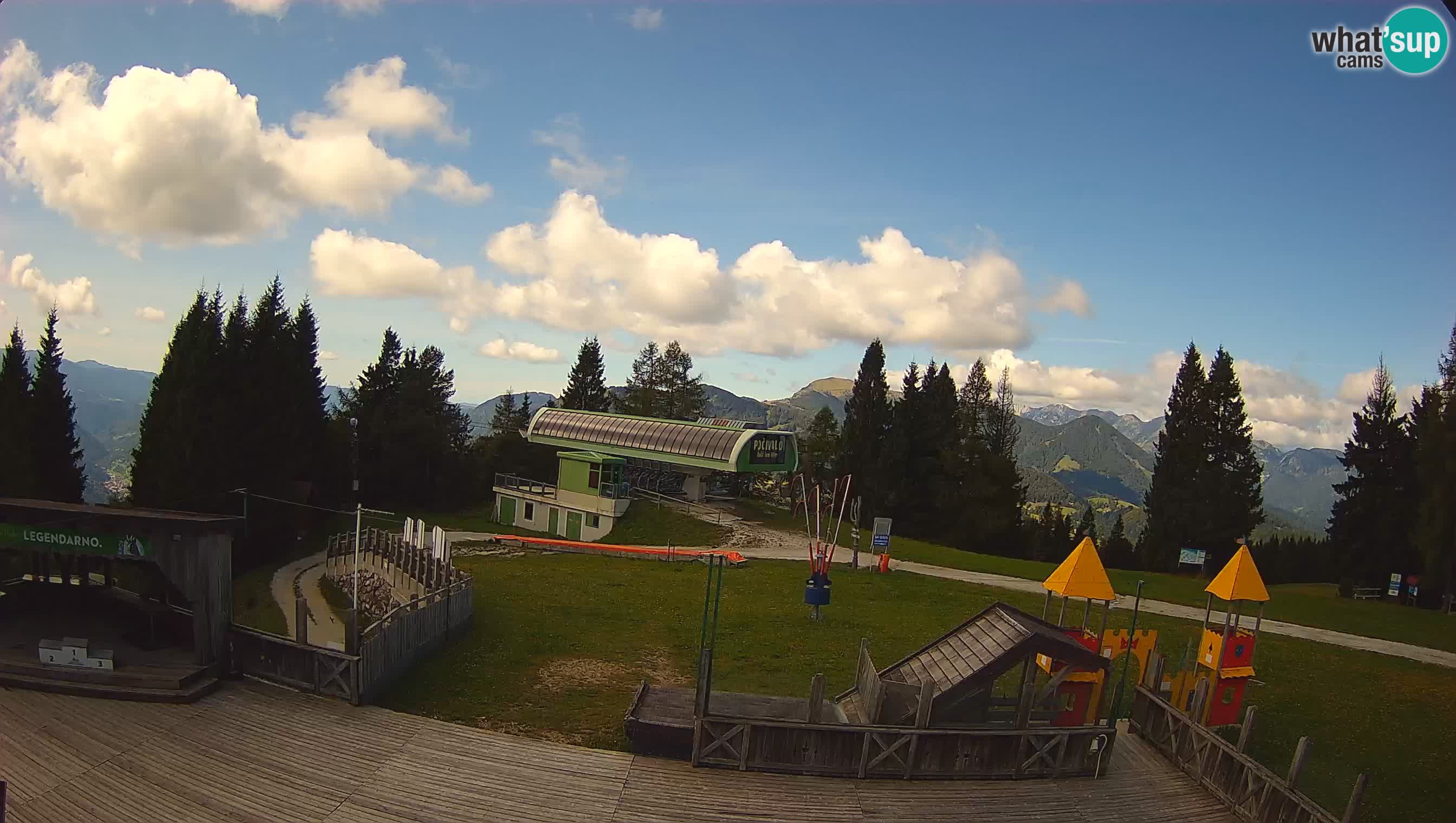 Webcam de la station de ski des Alpes slovènes à Cerkno Počivalo