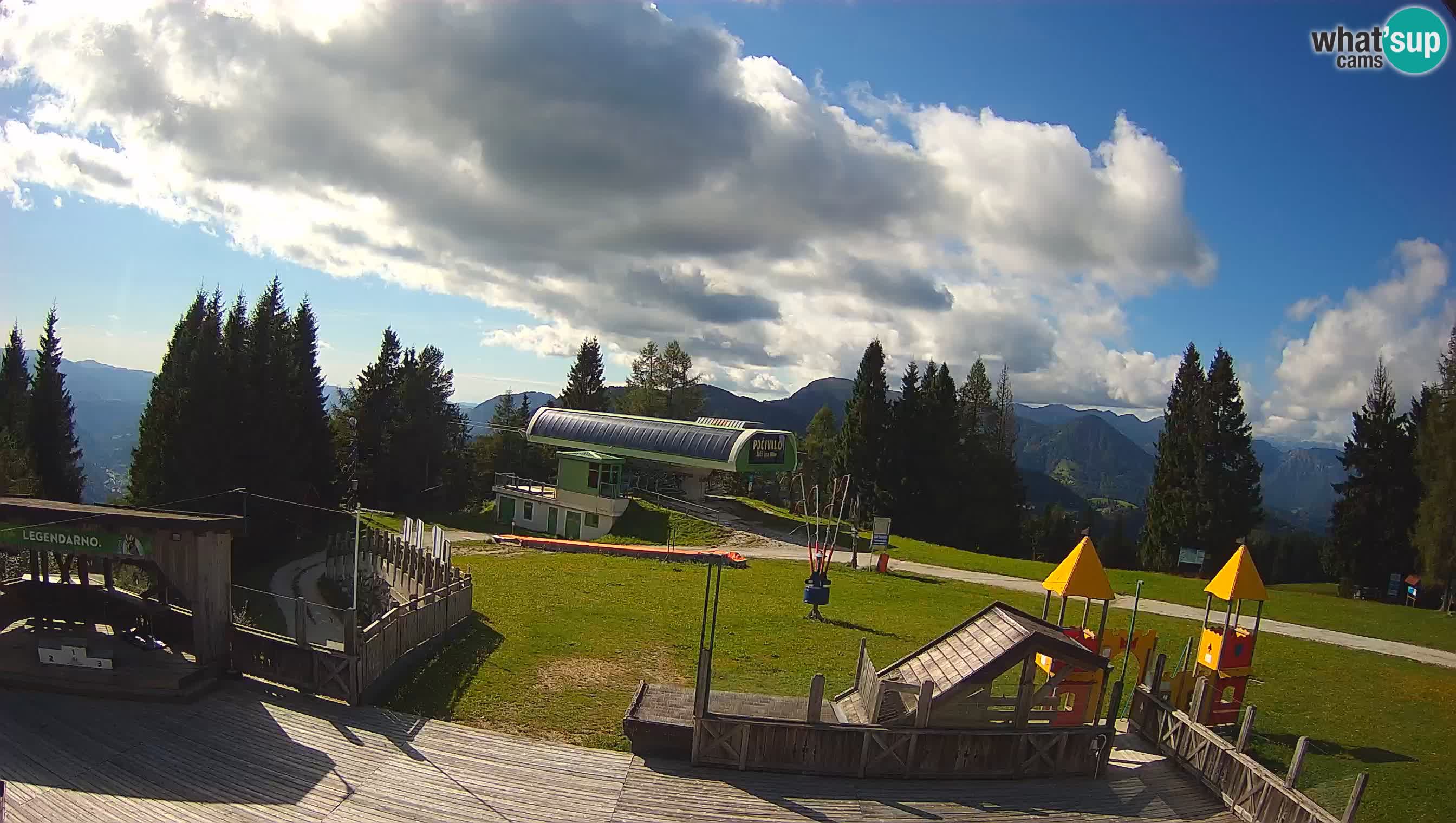 Alpska Perla Ski hotel Cerkno Počivalo webcam – Slovenia