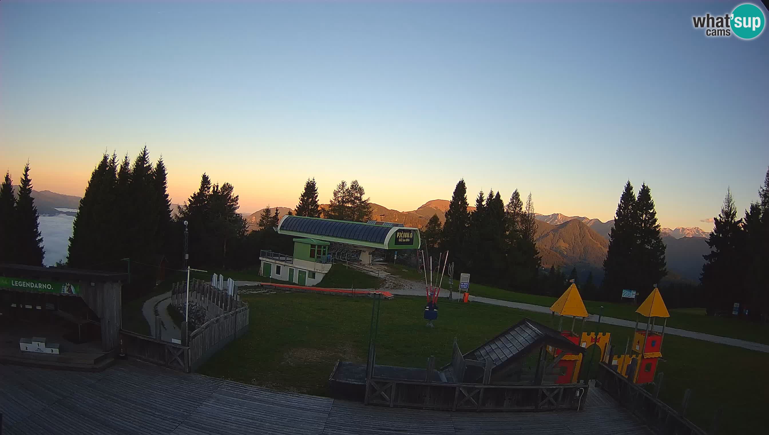 Alpska Perla Ski center Cerkno Počivalo webcam – Slovenia
