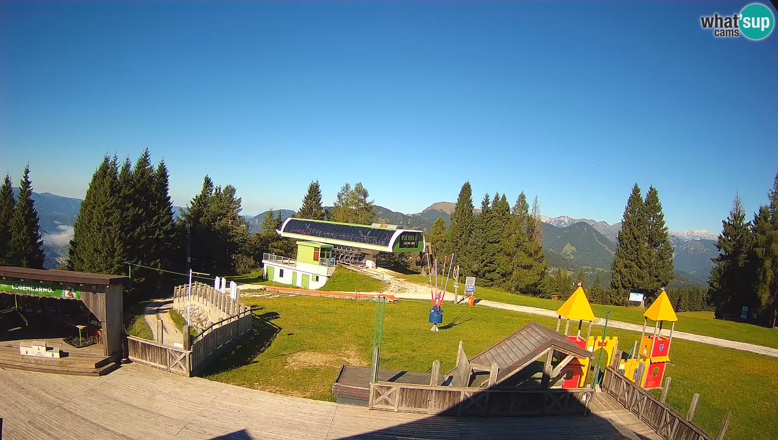 Alpska Perla Ski center Cerkno Počivalo webcam – Slovenia