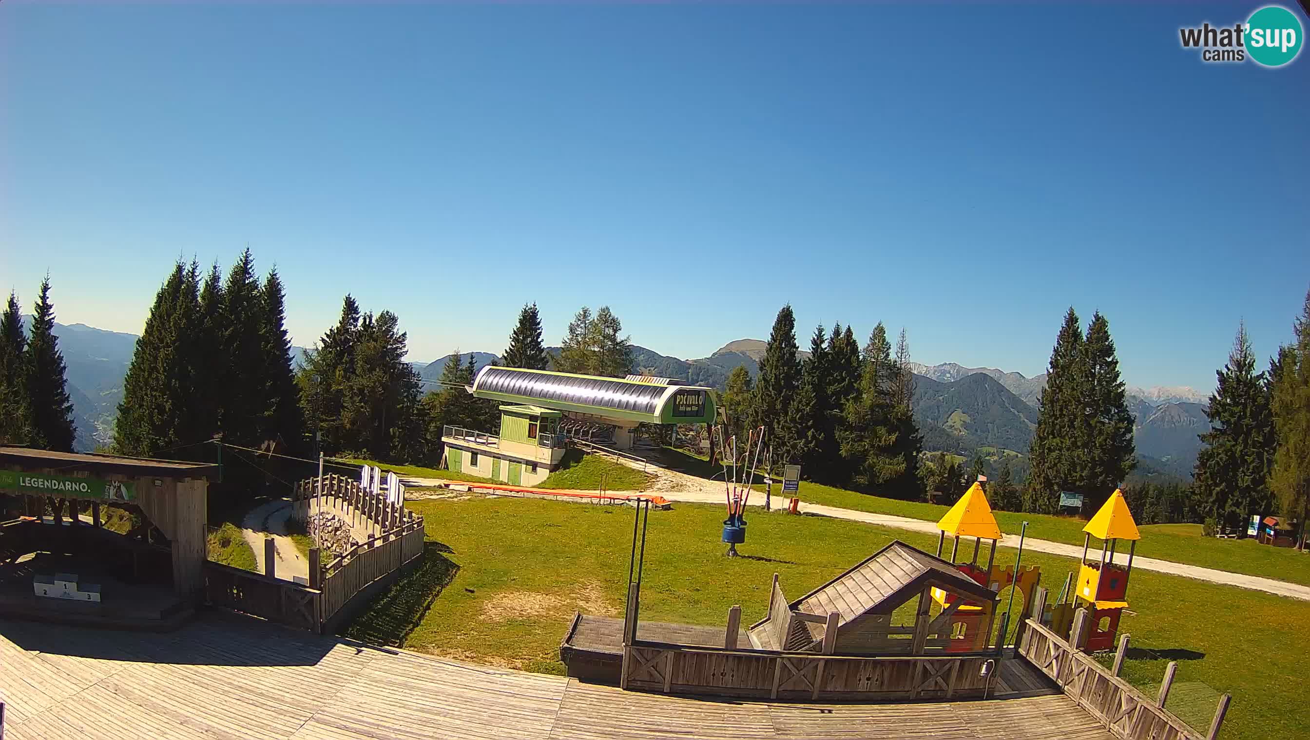Alpska Perla Ski center Cerkno Počivalo webcam – Slovenia