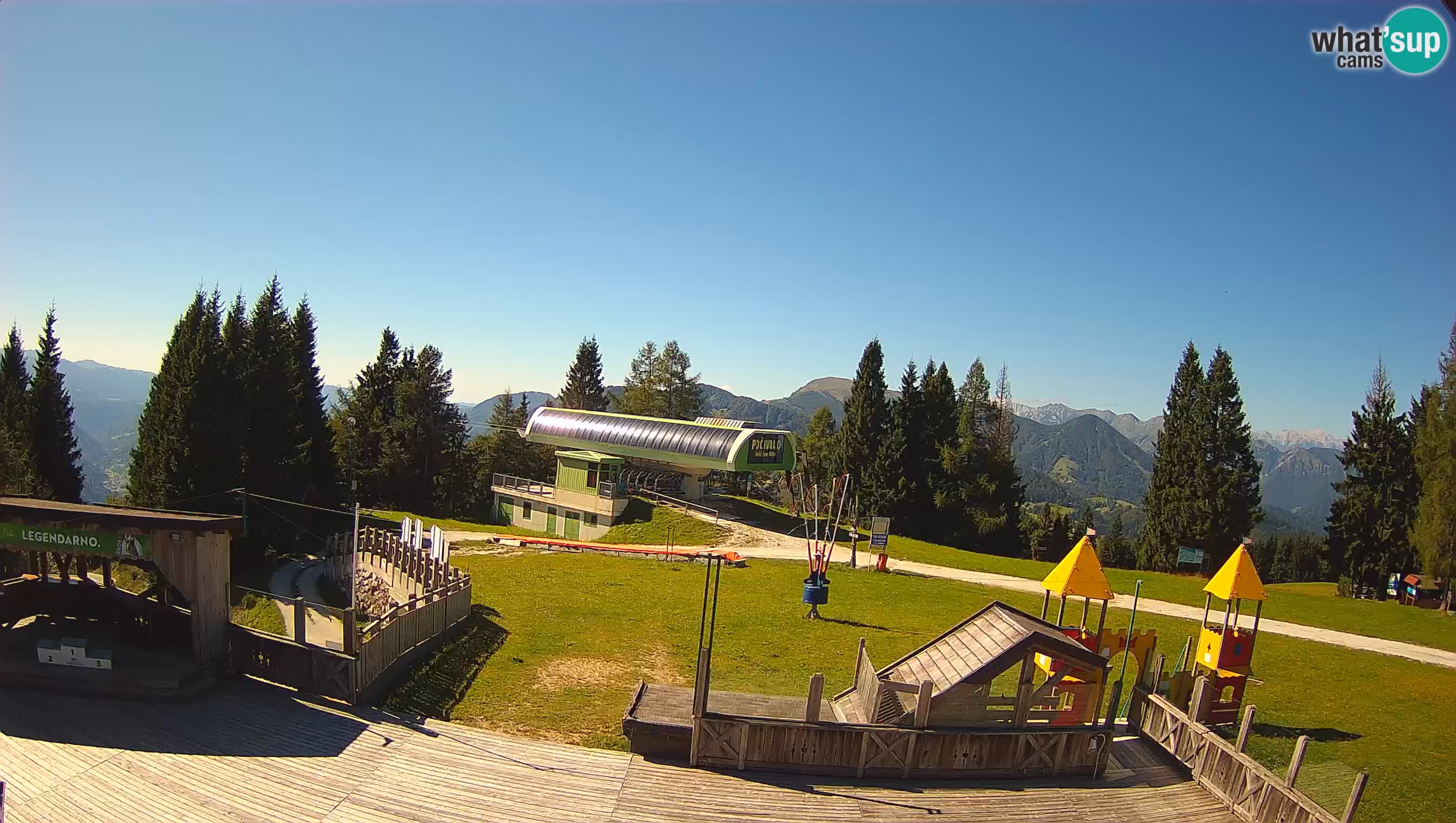 Alpska Perla Ski hotel Cerkno Počivalo webcam – Slovenia
