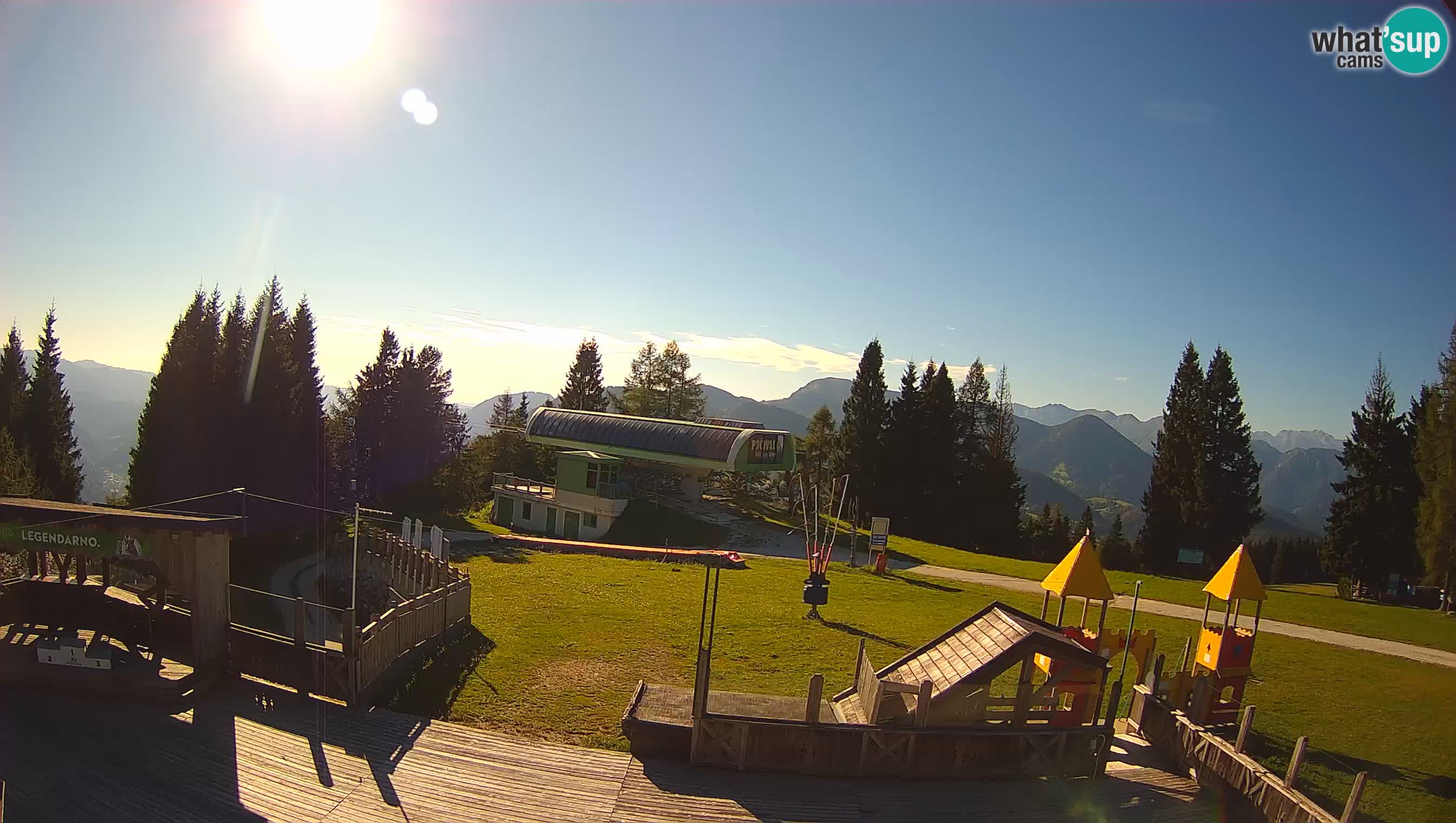 Alpska Perla Ski hotel Cerkno Počivalo webcam – Slovenia