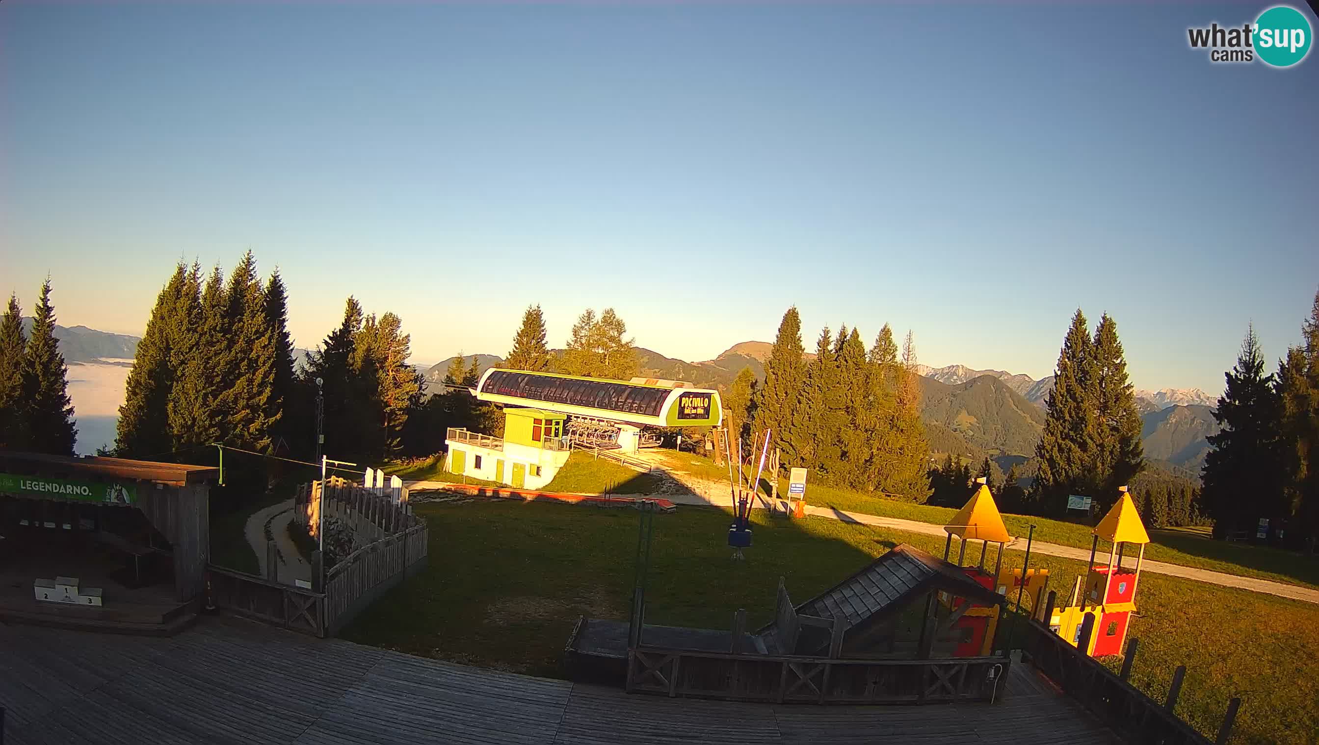 Alpska Perla Ski center Cerkno Počivalo webcam – Slovenia