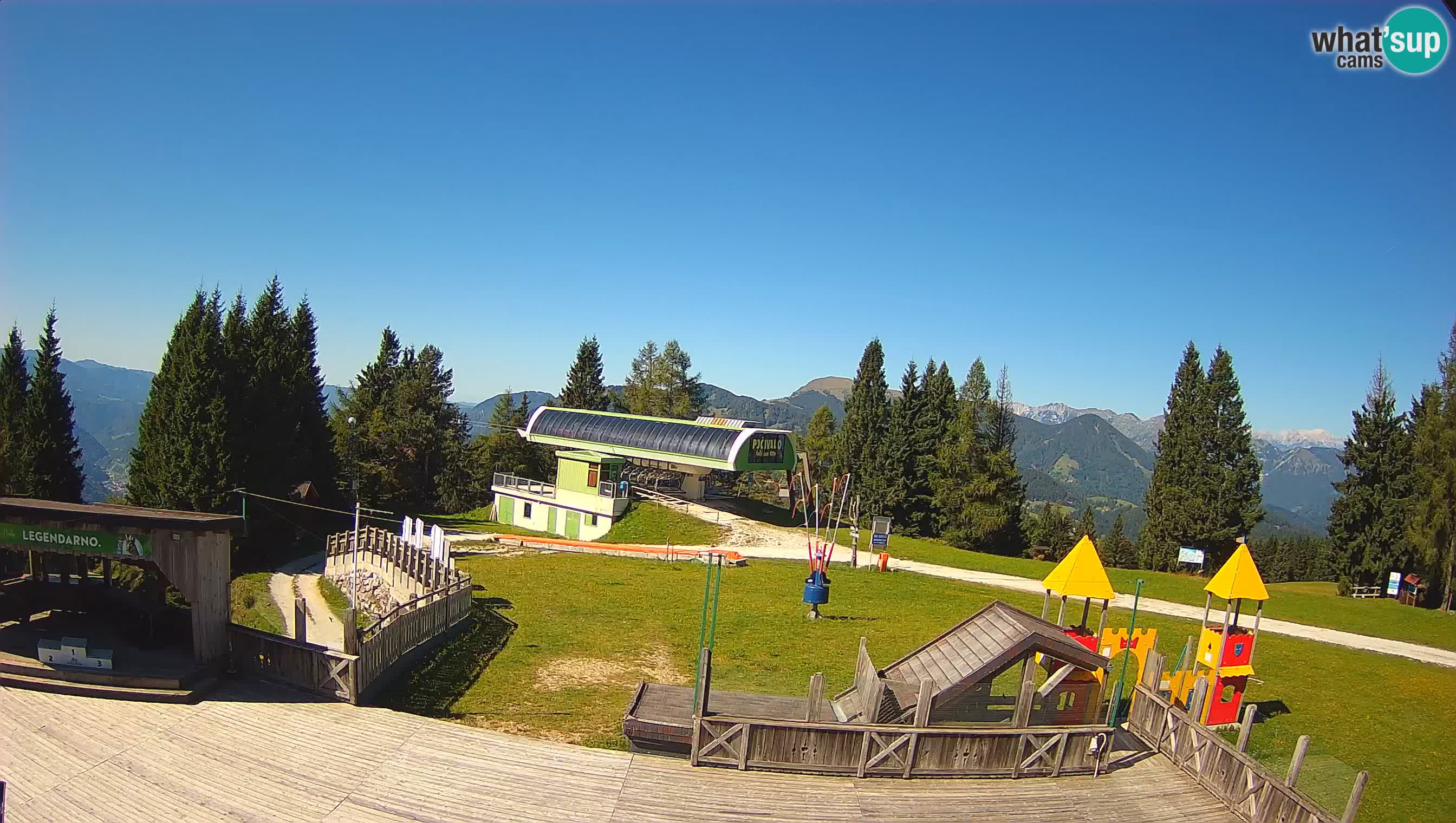 Alpska Perla Ski center Cerkno Počivalo webcam – Slovenia
