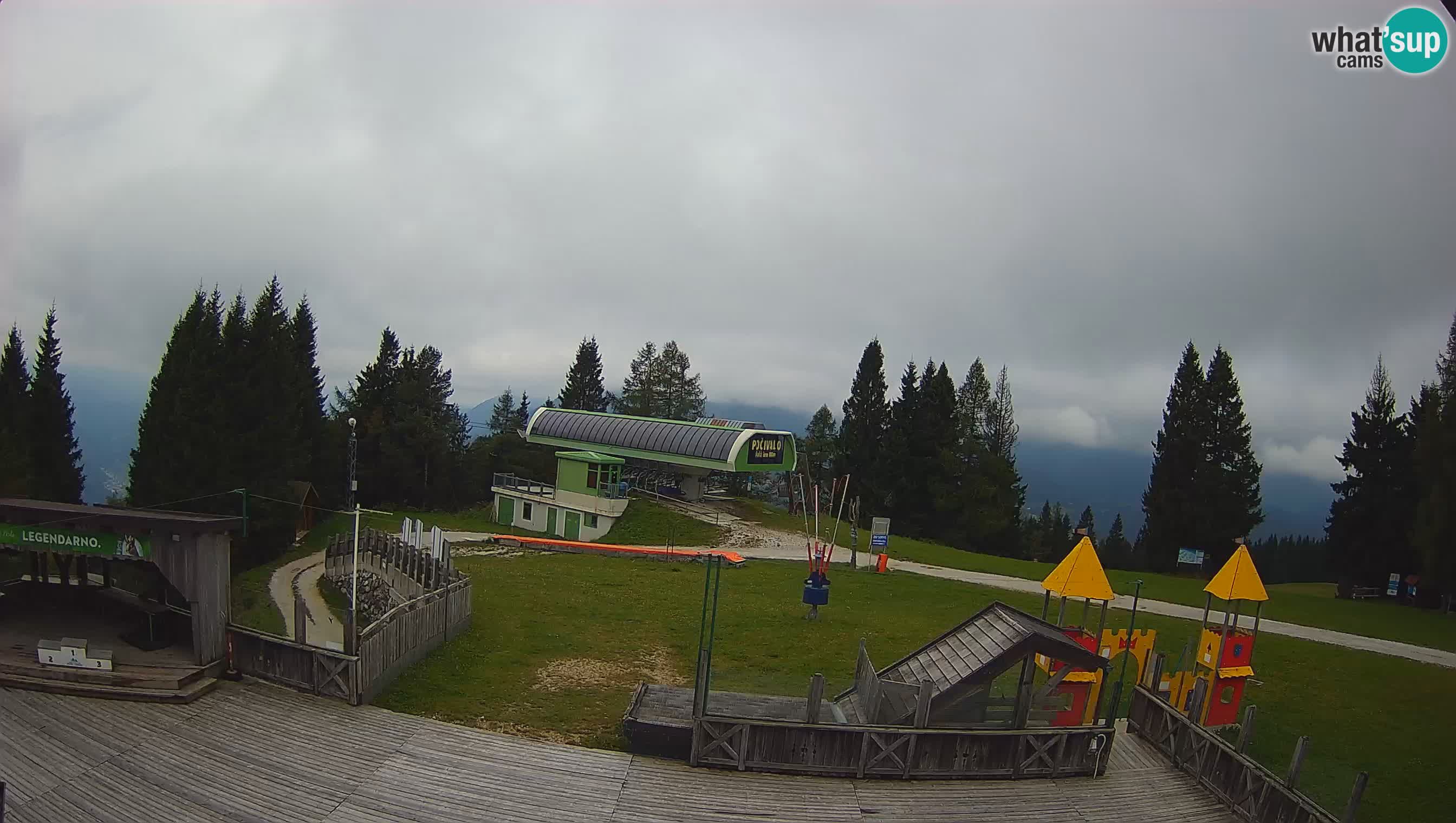 Alpska Perla Ski center Cerkno Počivalo webcam – Slovenia