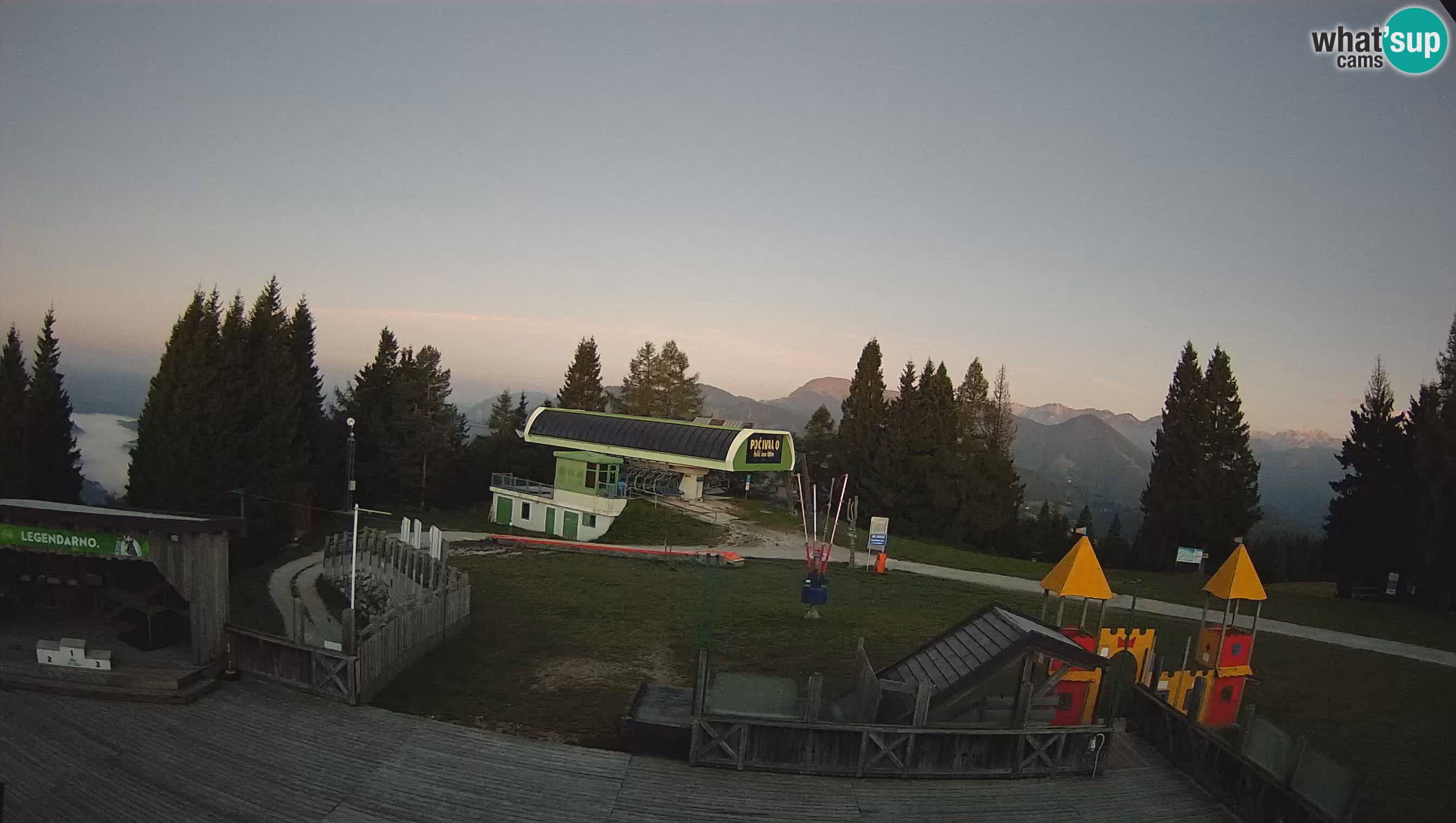 Alpska Perla Ski hotel Cerkno Počivalo webcam – Slovenia