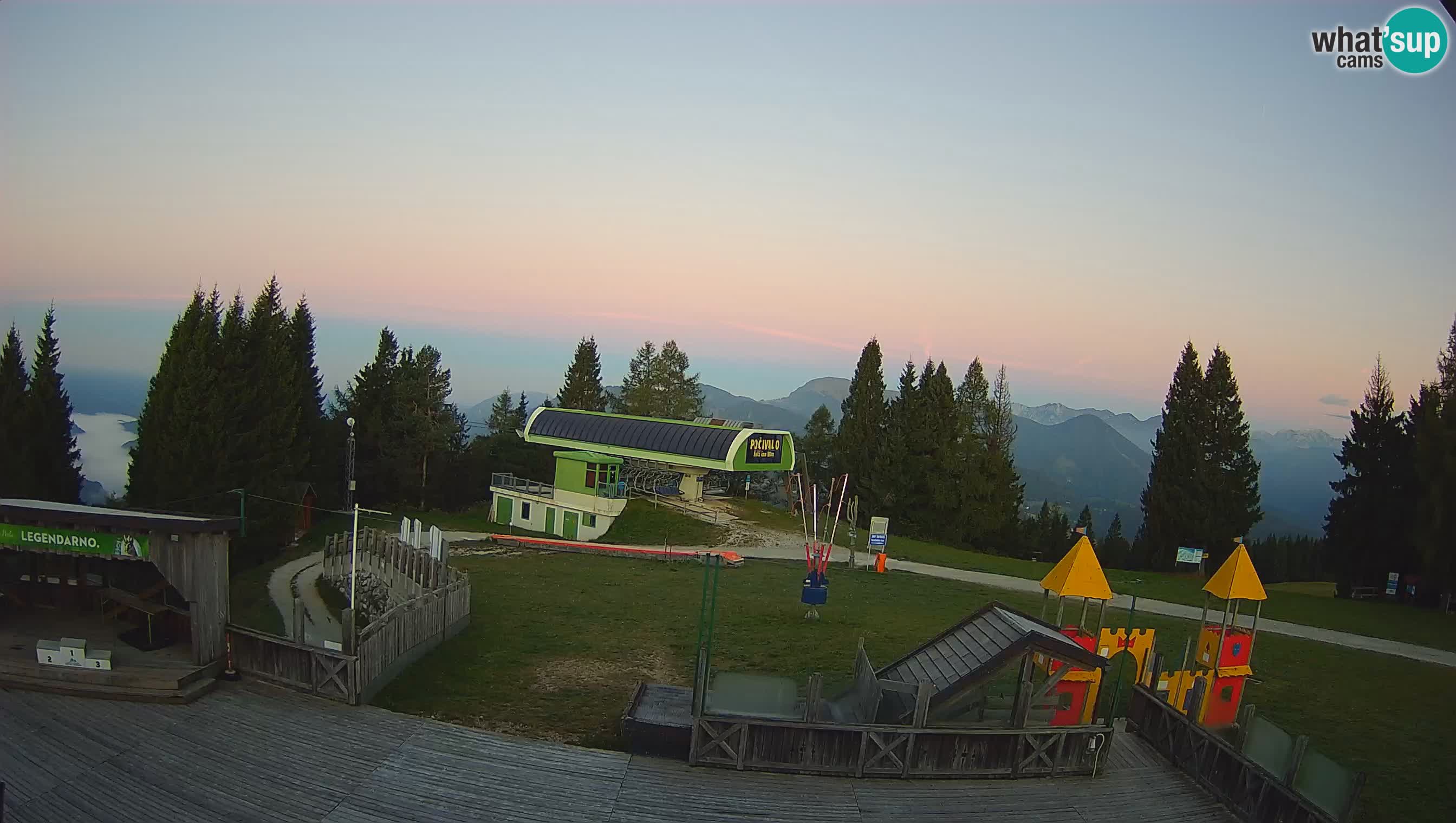 Alpska Perla Ski hotel Cerkno Počivalo webcam – Slovenia