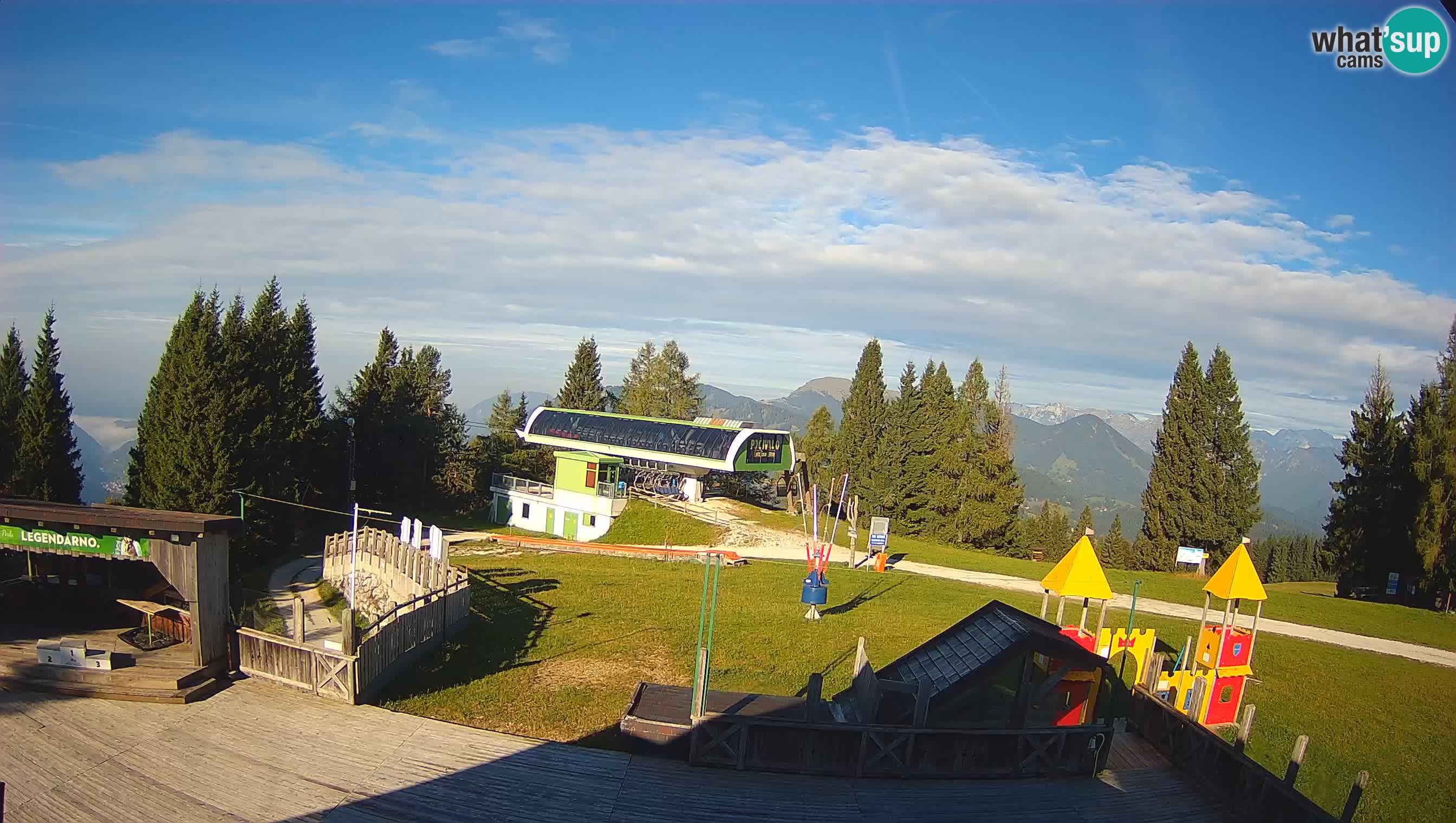 Alpska Perla Ski hotel Cerkno Počivalo webcam – Slovenia