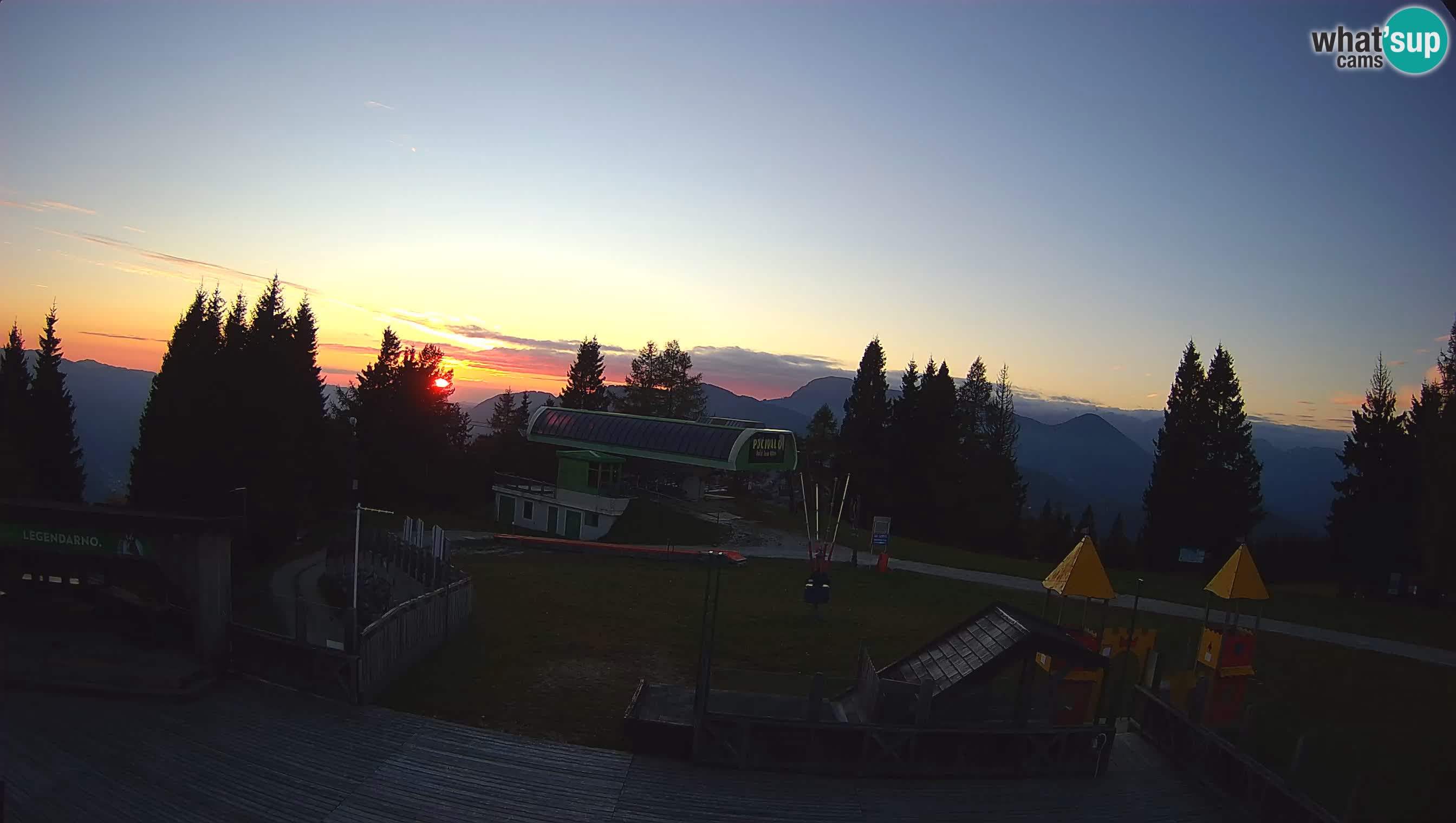 Webcam de la station de ski des Alpes slovènes à Cerkno Počivalo
