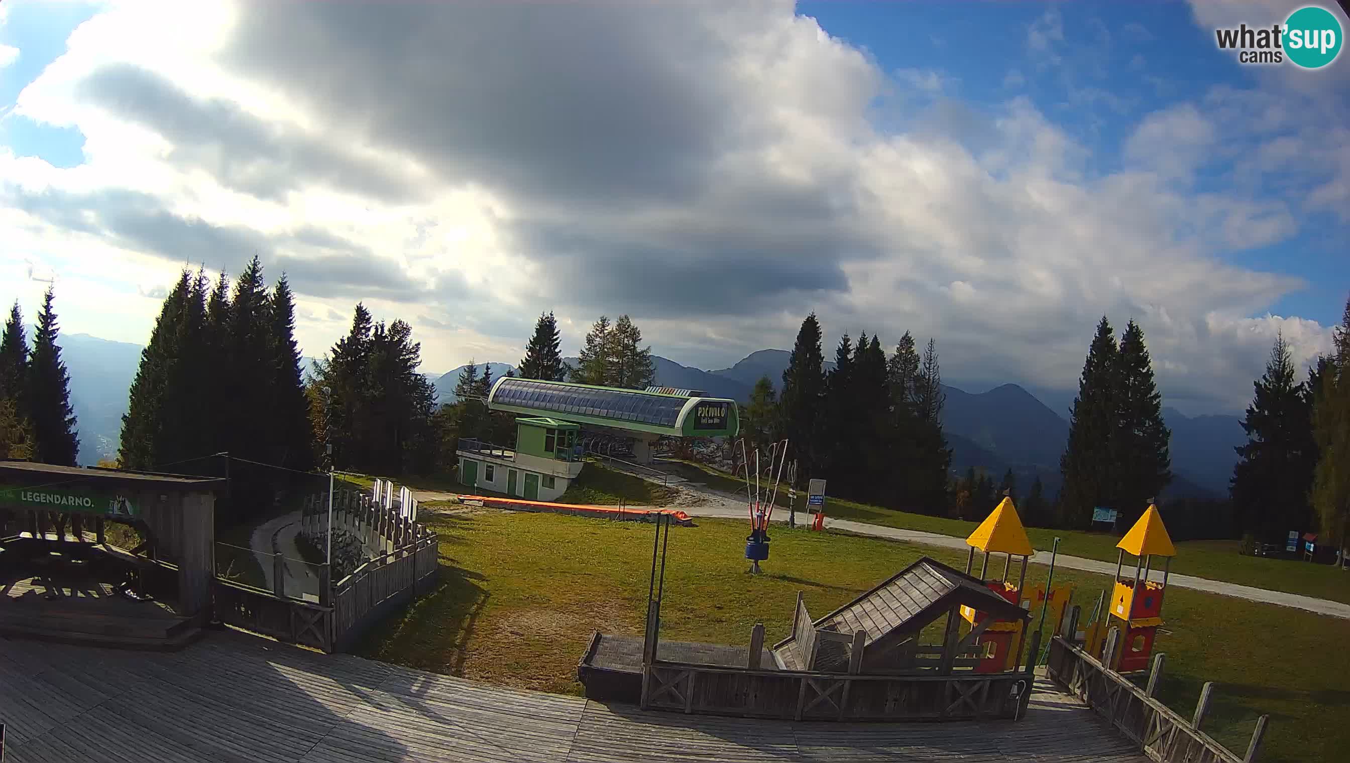 Alpska Perla Ski center Cerkno Počivalo webcam – Slovenia