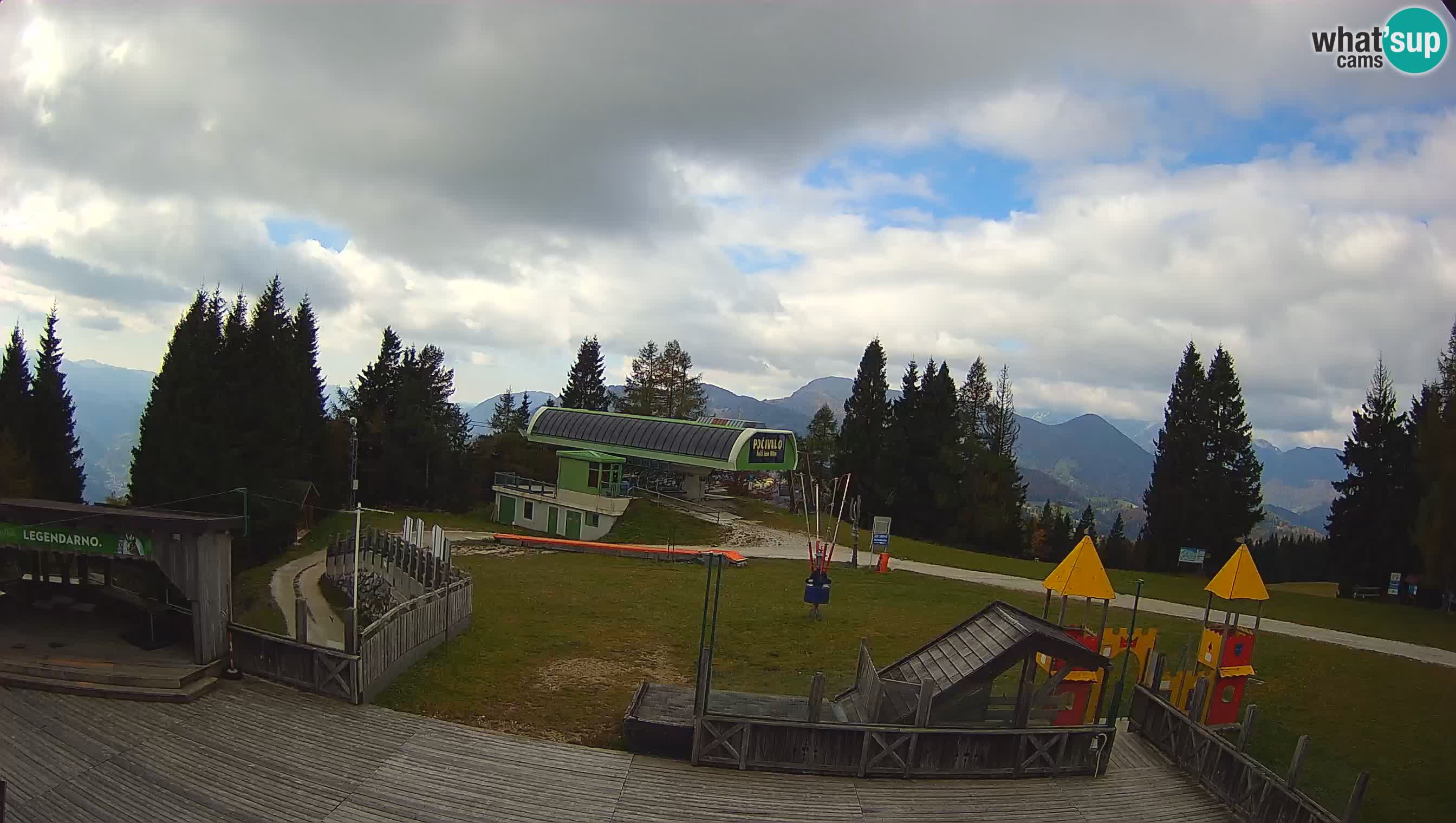 Webcam de la station de ski des Alpes slovènes à Cerkno Počivalo