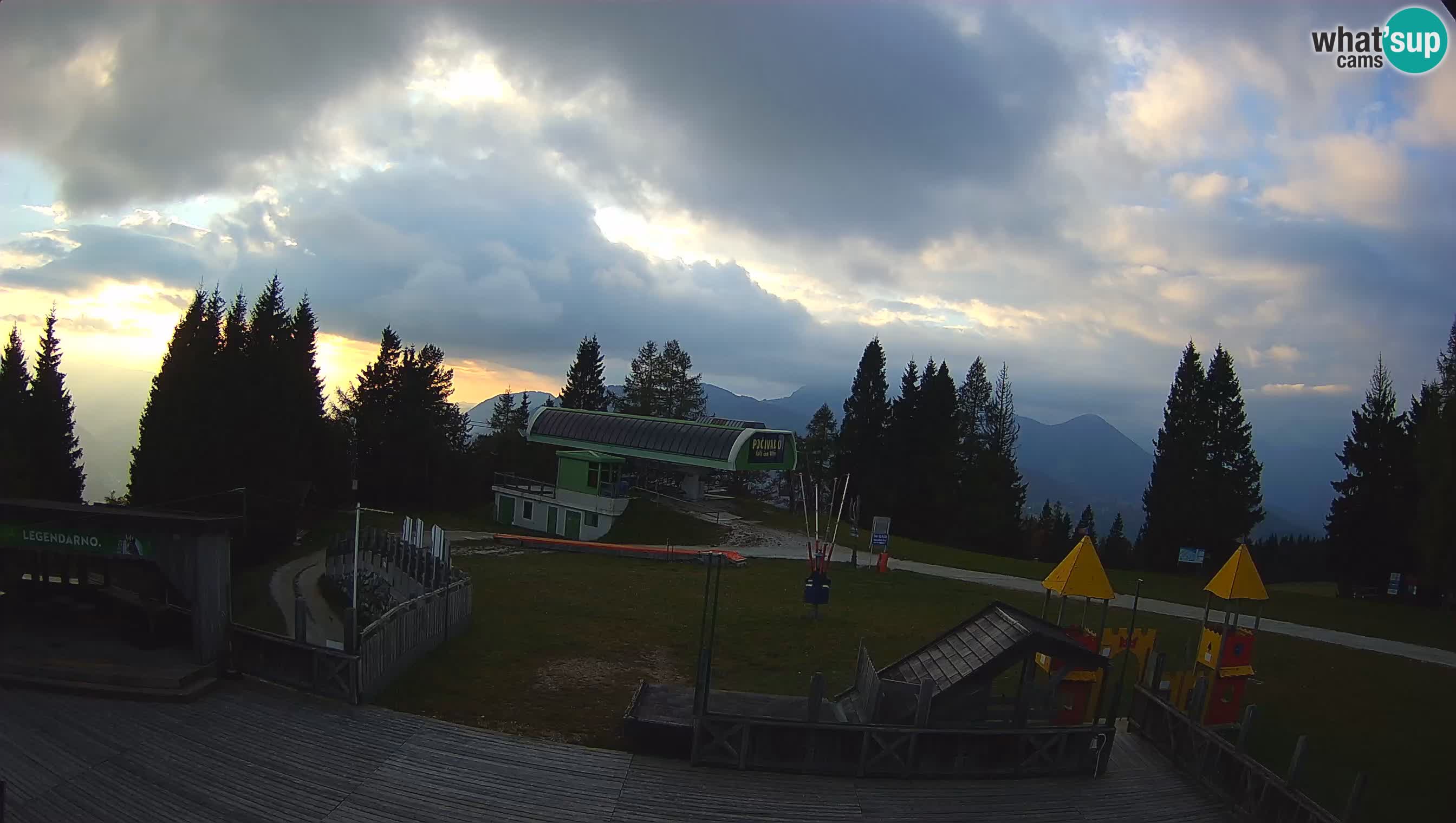 Webcam de la station de ski des Alpes slovènes à Cerkno Počivalo