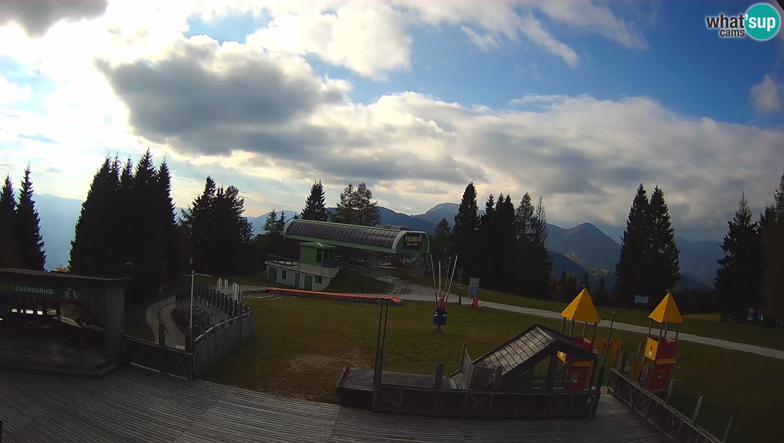 Alpska Perla Ski hotel Cerkno Počivalo webcam – Slovenia
