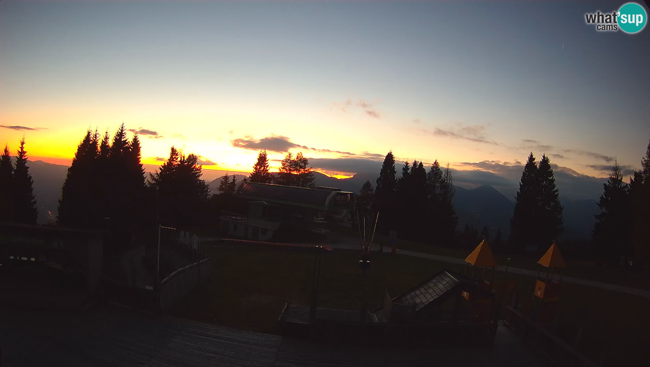 Webcam de la station de ski des Alpes slovènes à Cerkno Počivalo