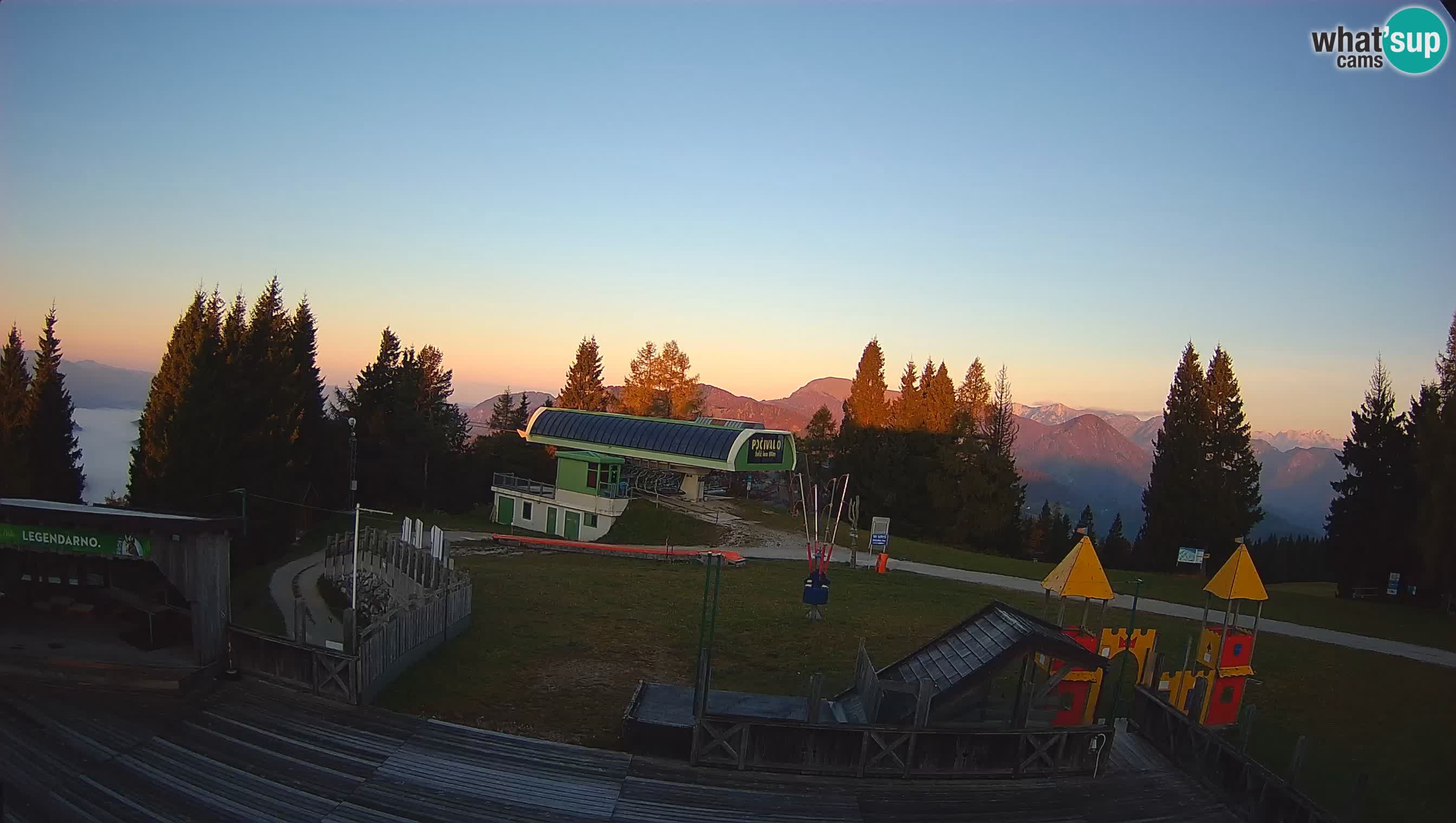 Alpska Perla Ski center Cerkno Počivalo webcam – Slovenia
