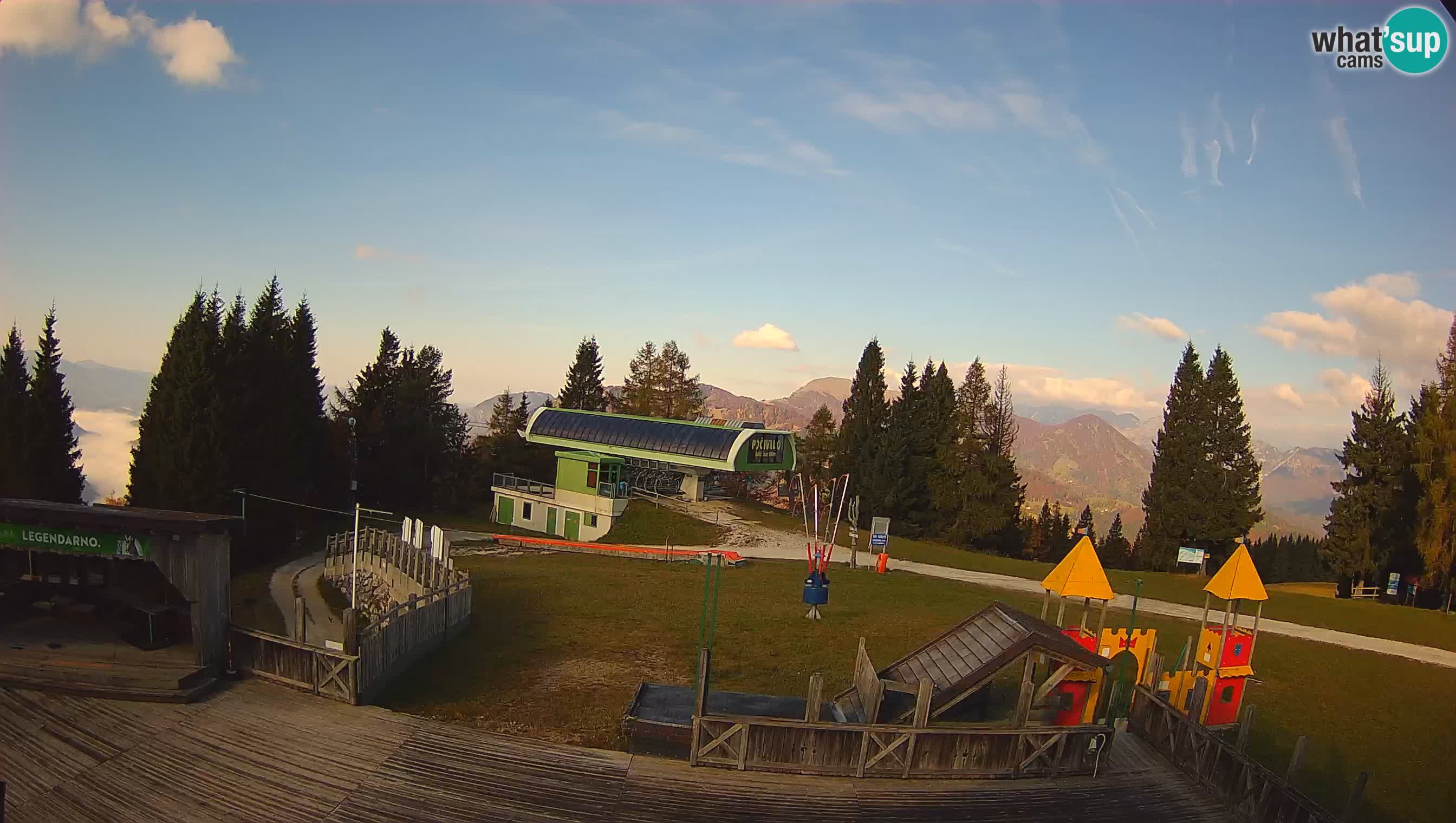 Alpska Perla Ski center Cerkno Počivalo webcam – Slovenia