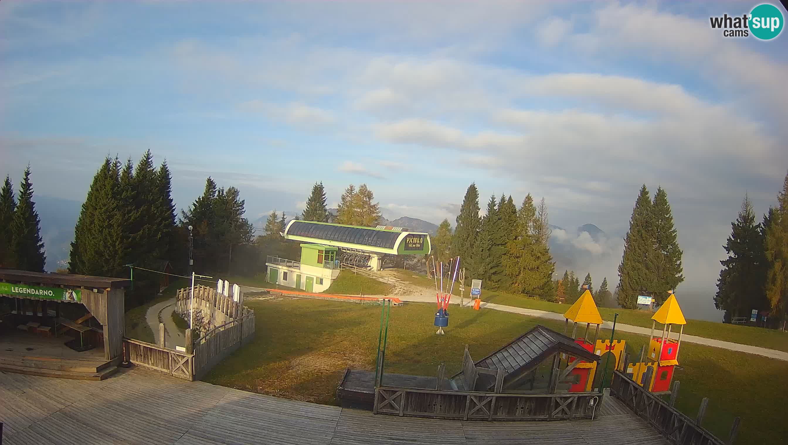Alpska Perla Ski center Cerkno Počivalo webcam – Slovenia