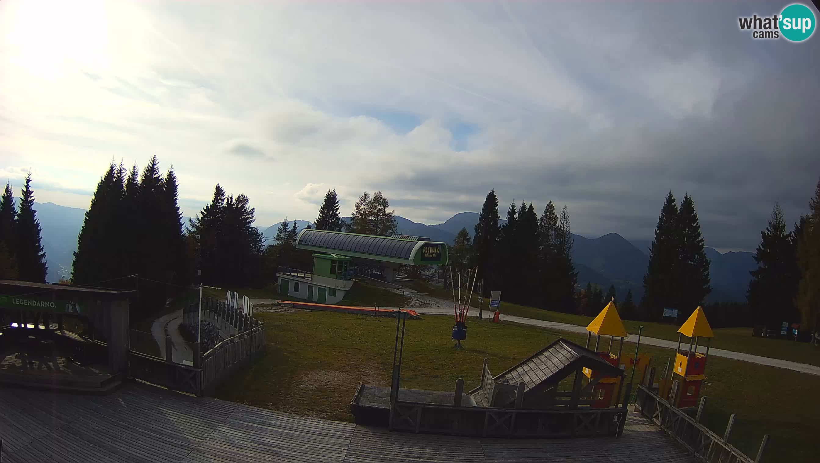 Alpska Perla Ski center Cerkno Počivalo webcam – Slovenia