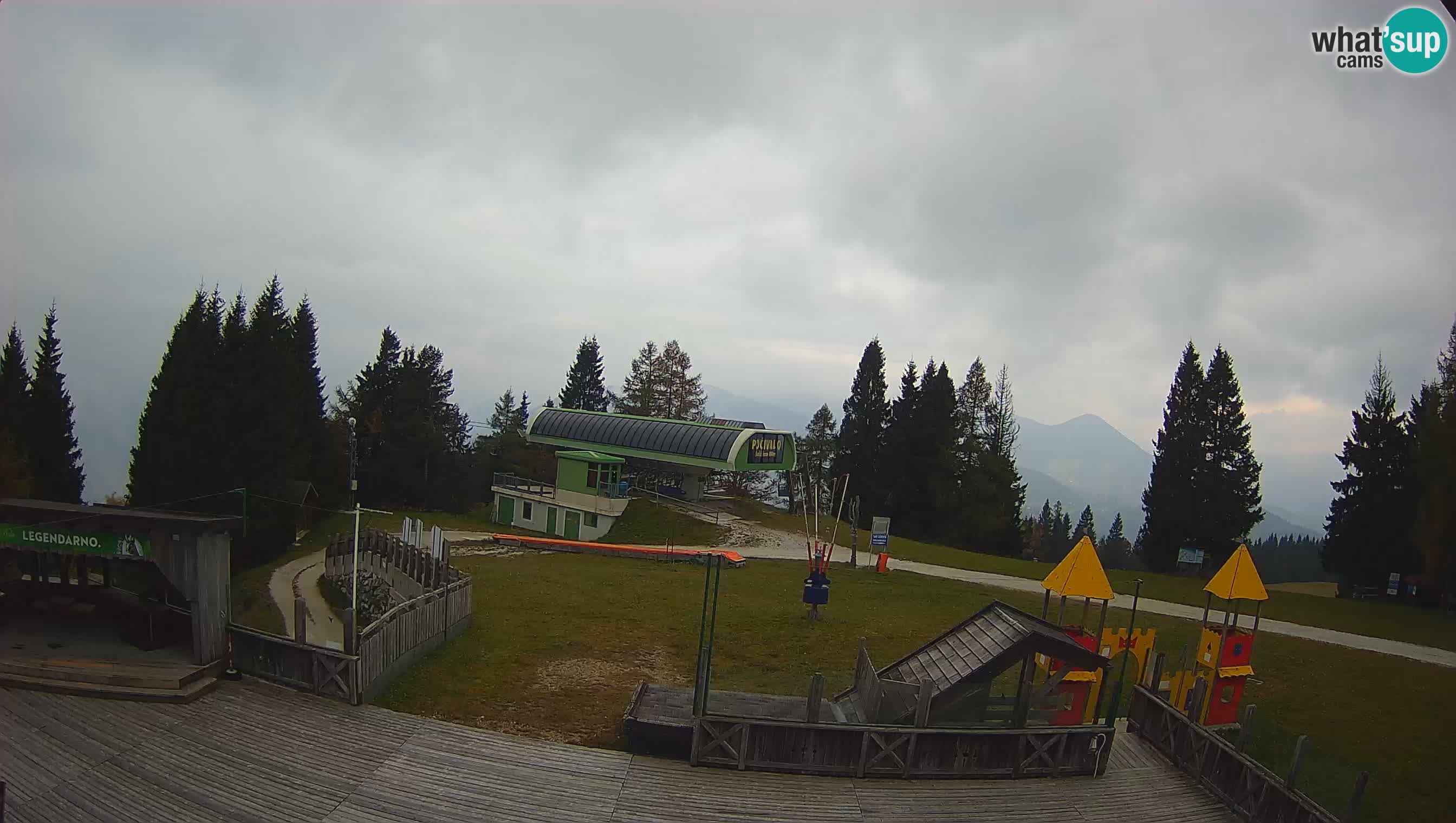 Alpska Perla Ski center Cerkno Počivalo webcam – Slovenia