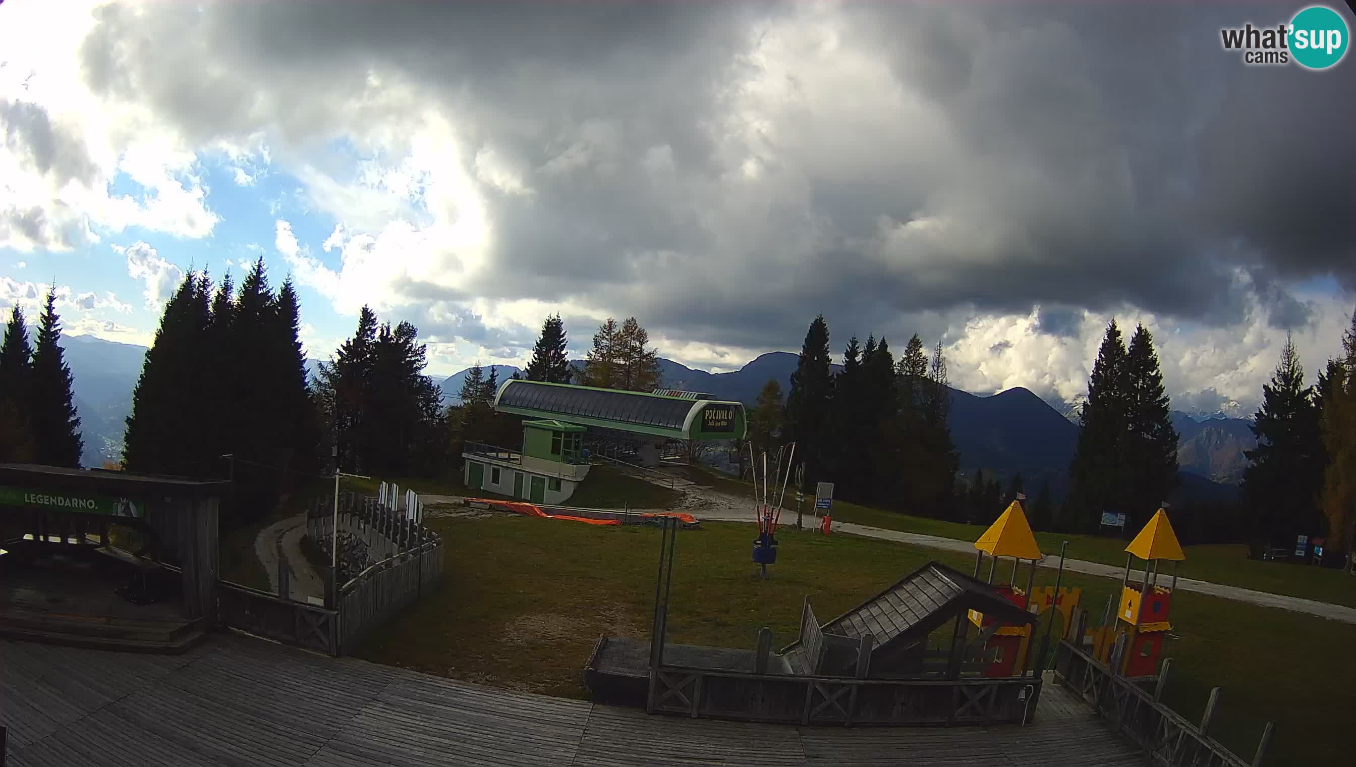 Alpska Perla Ski center Cerkno Počivalo webcam – Slovenia